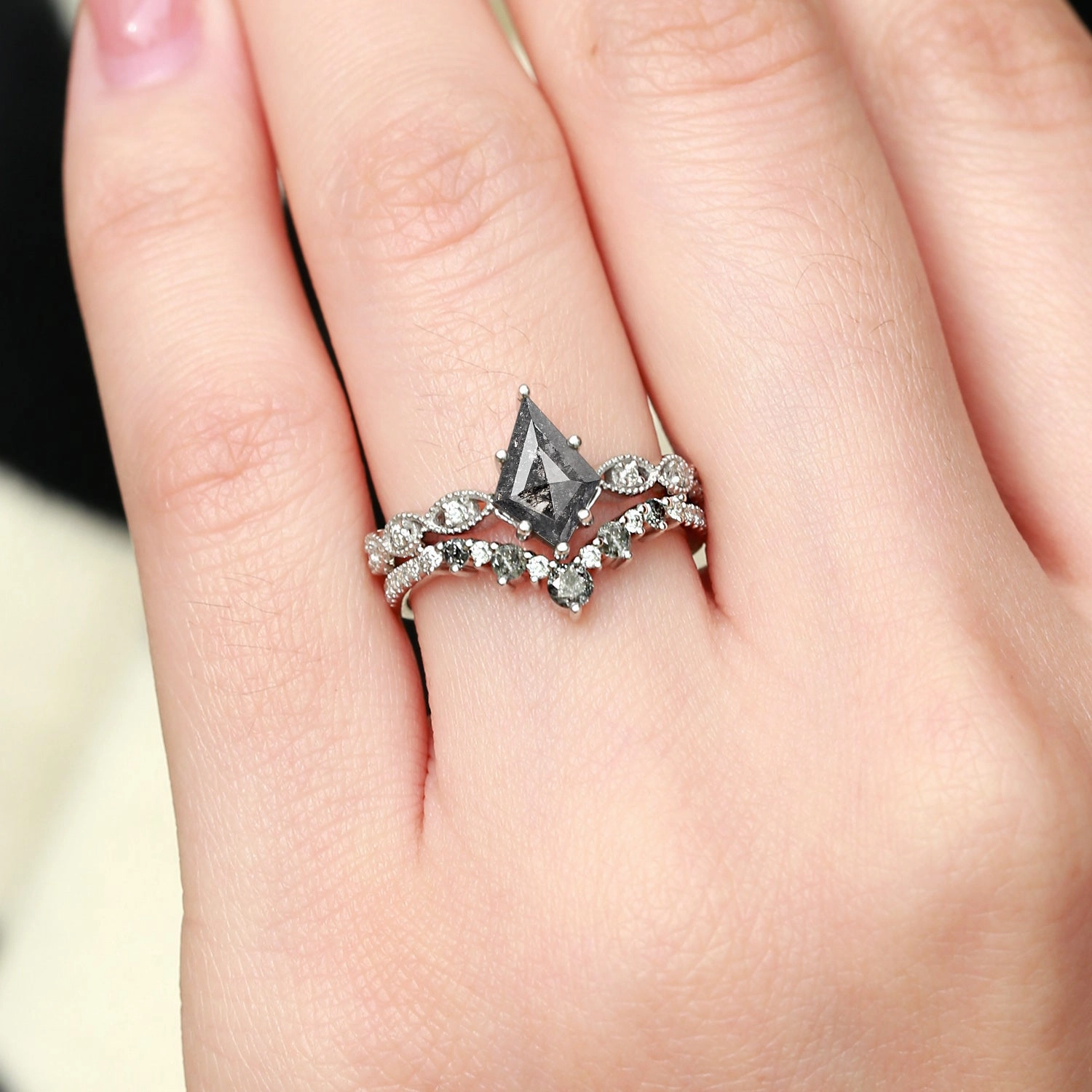 Kite & Round Salt and Pepper Diamonds Character Engagement Ring Set 2pcs - Winona Ancient Style Quality Ornament