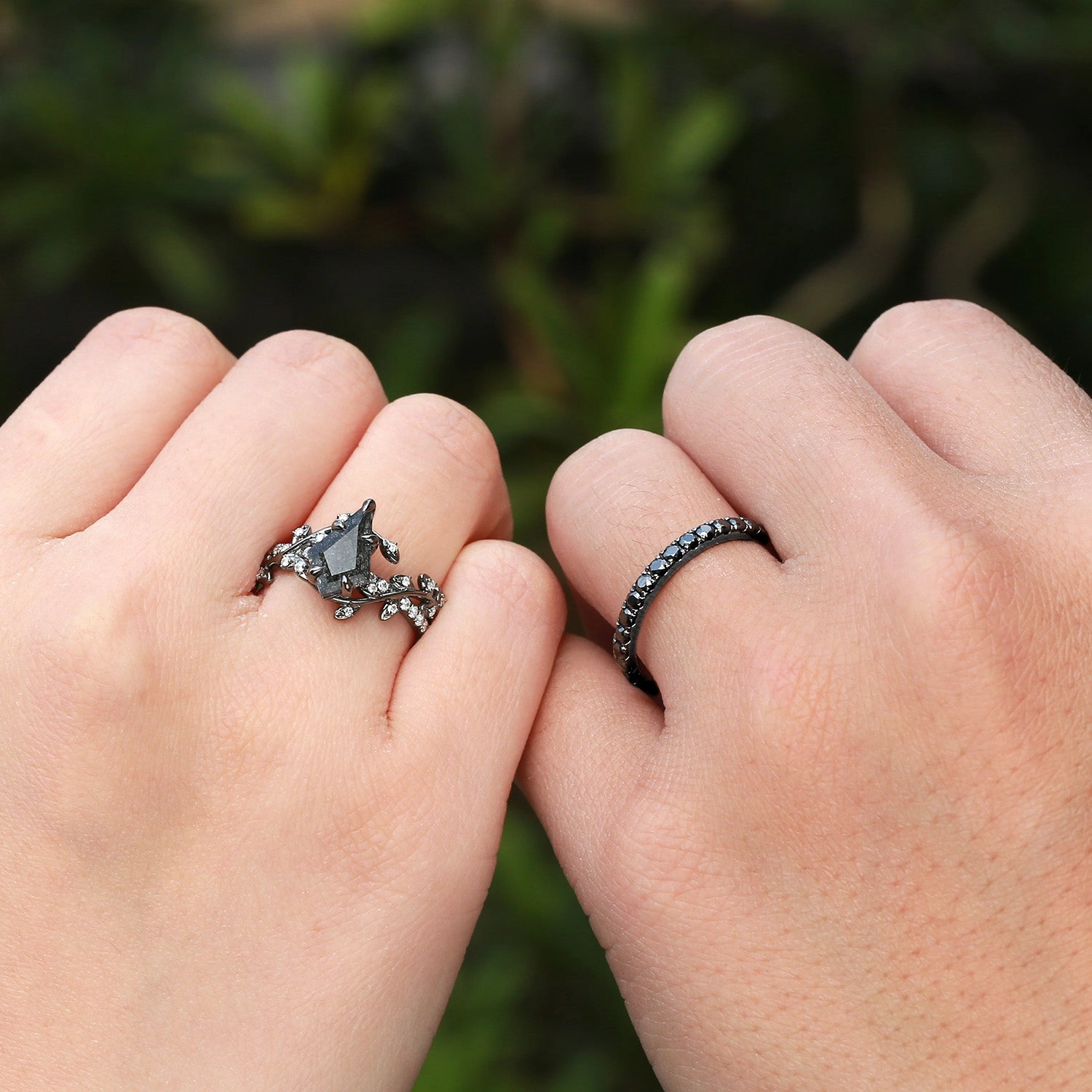 Dashing Accent Kite Cut Black Rutilated Quartz Leafy Pave Black Gold Couple Ring Set 3pcs