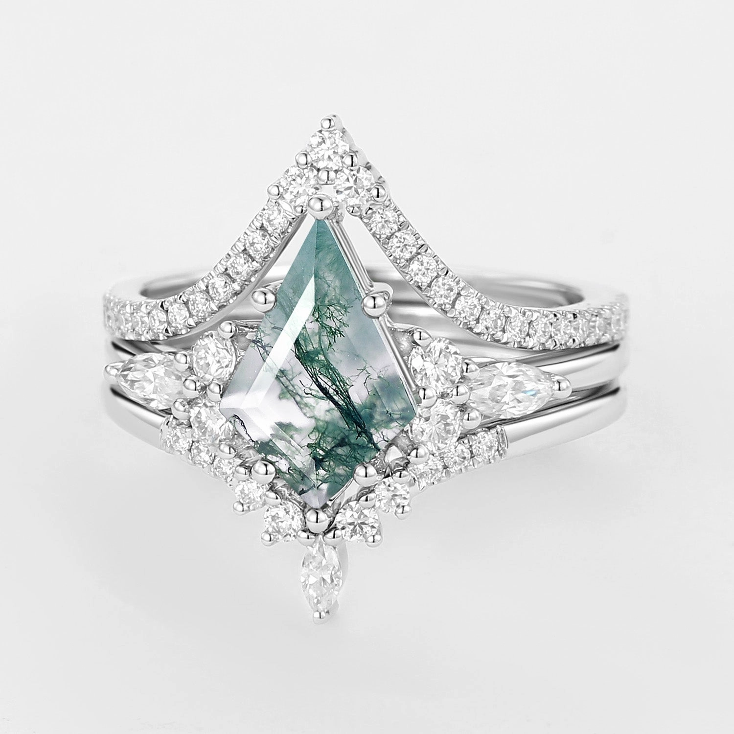 Kite Cut Green Moss Agate Engagement Ring Set 3pcs Glamour Accessory Close Focus
