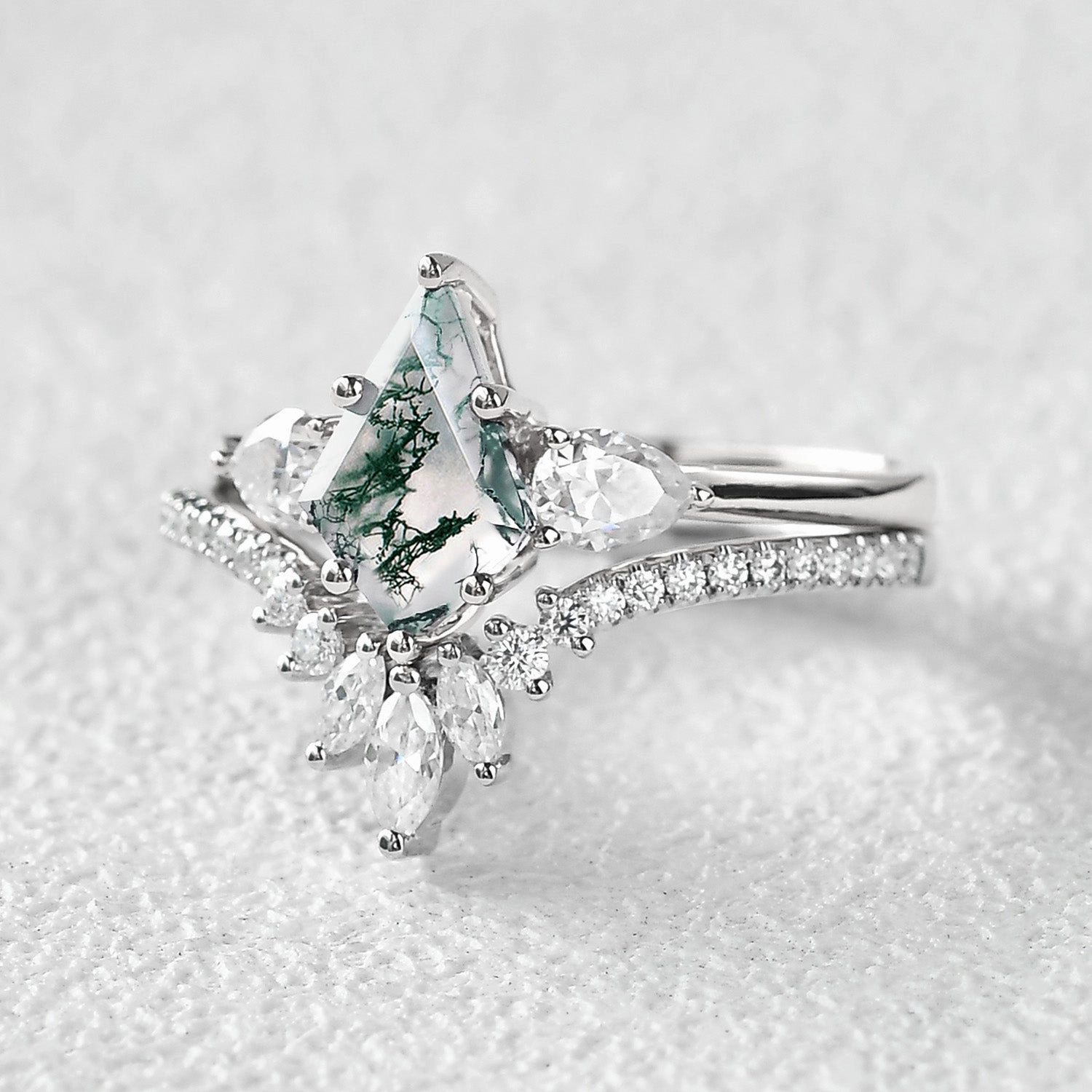 Timeless Spark Kite Cut Green Moss Agate White Gold Engagement Ring Set 2pcs