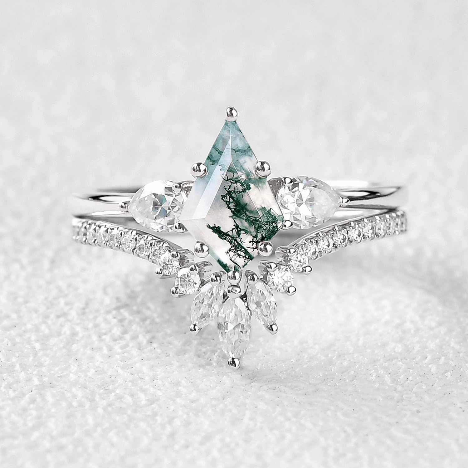 Designer Object Stylish Adornment Kite Cut Green Moss Agate White Gold Engagement Ring Set 2pcs
