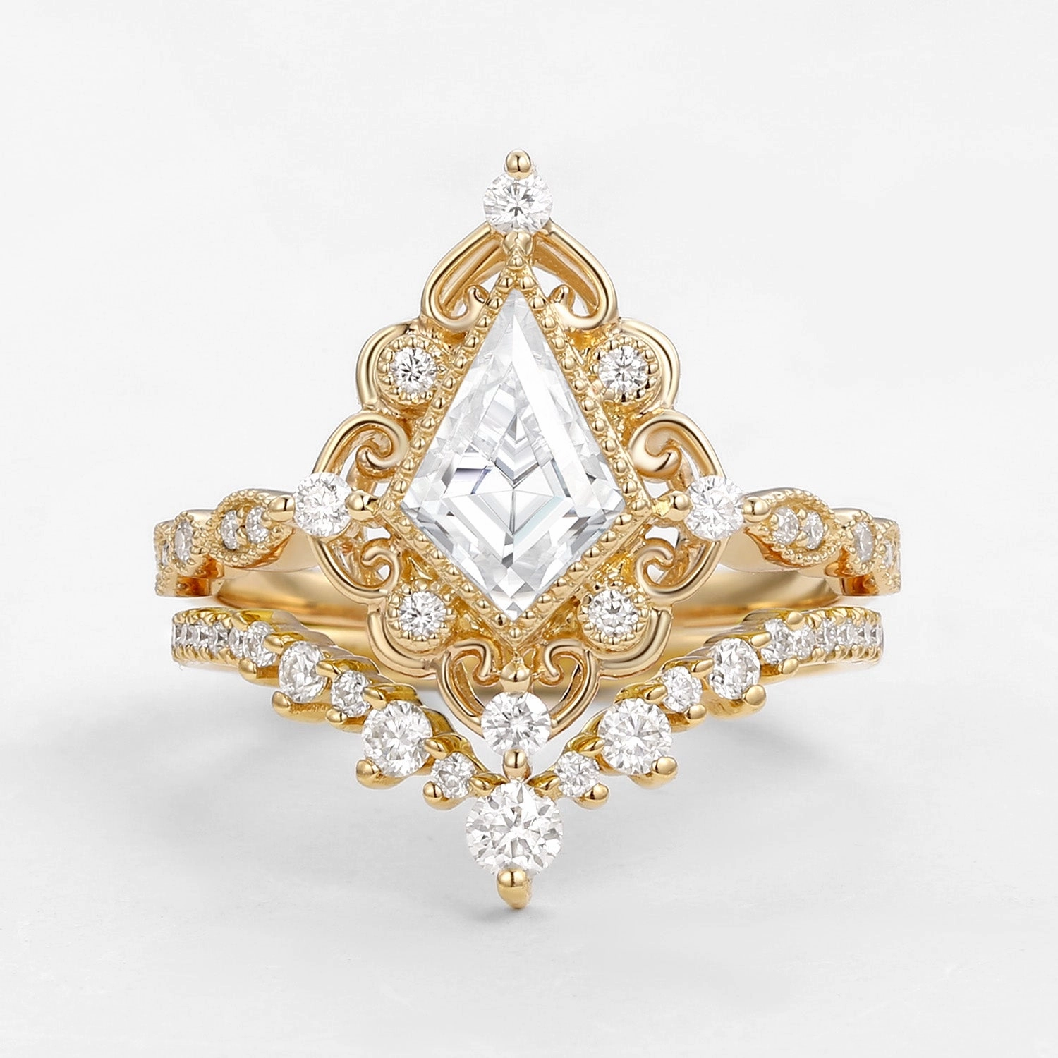 Elegant Form Economical Style Kite Cut Moissanite Vintage Art Deco Engagement Ring Set 2pcs