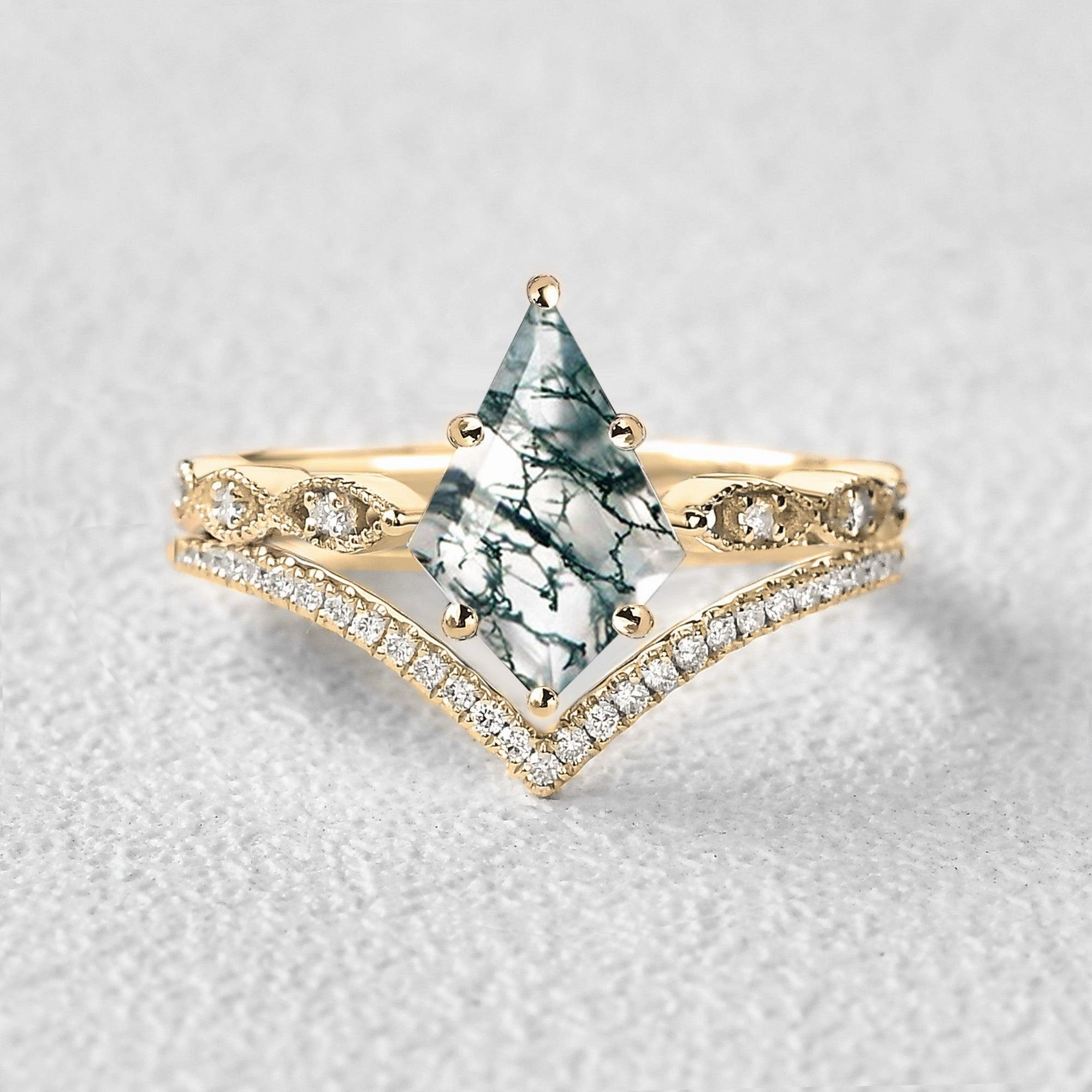 Niche Market Kite Cut Moss Agate Art-Deco Engagement Ring Set 2pcs