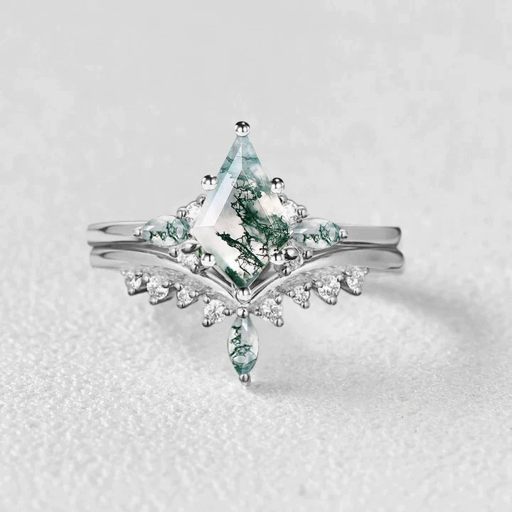 Kite Cut Moss Agate Cluster Engagement Ring Sets 2pcs Understated Elegance Graceful Texture