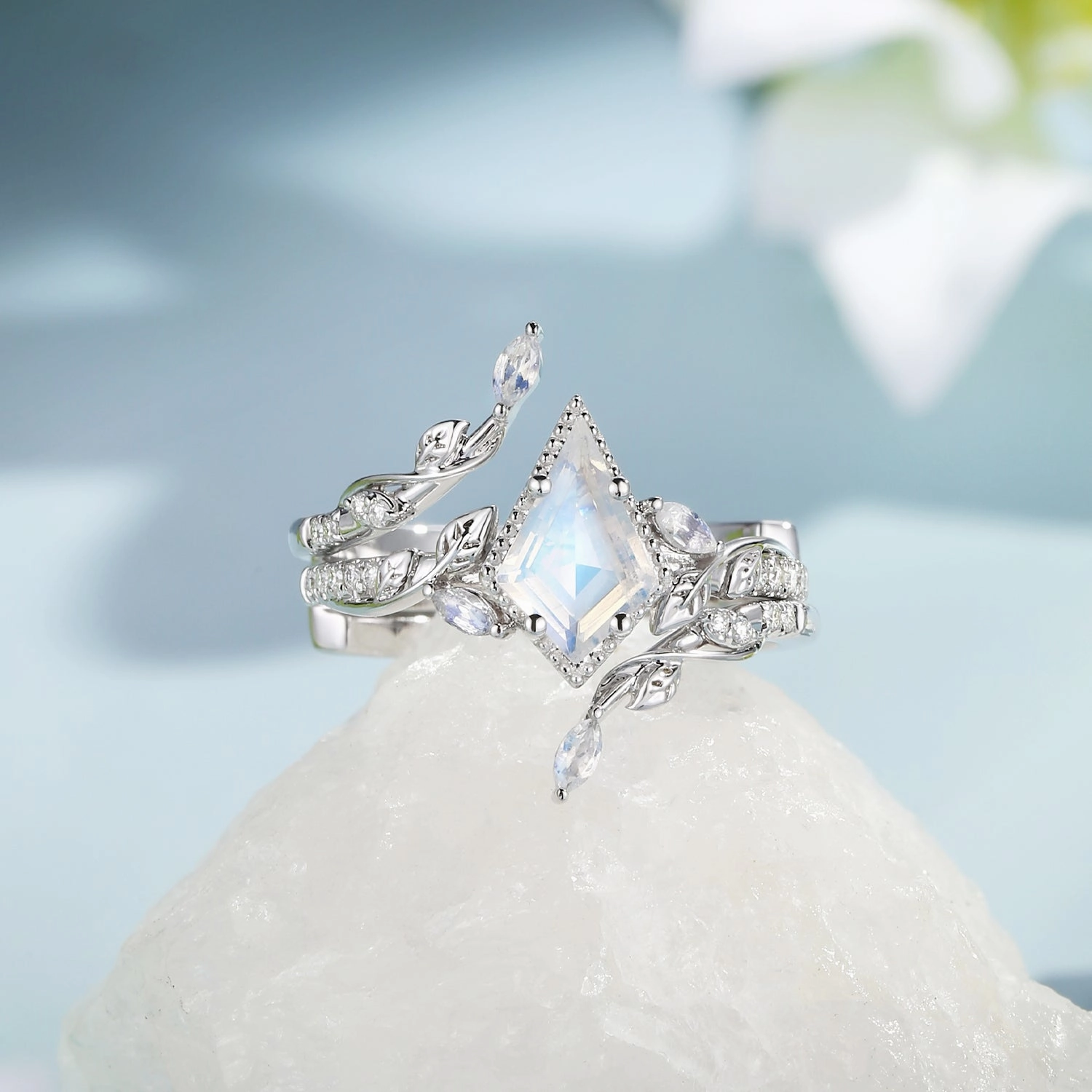 Son Gift Value Article Leafy Vintage Kite Cut Moonstone Cage Engagement Ring Set 2pcs - Breeze