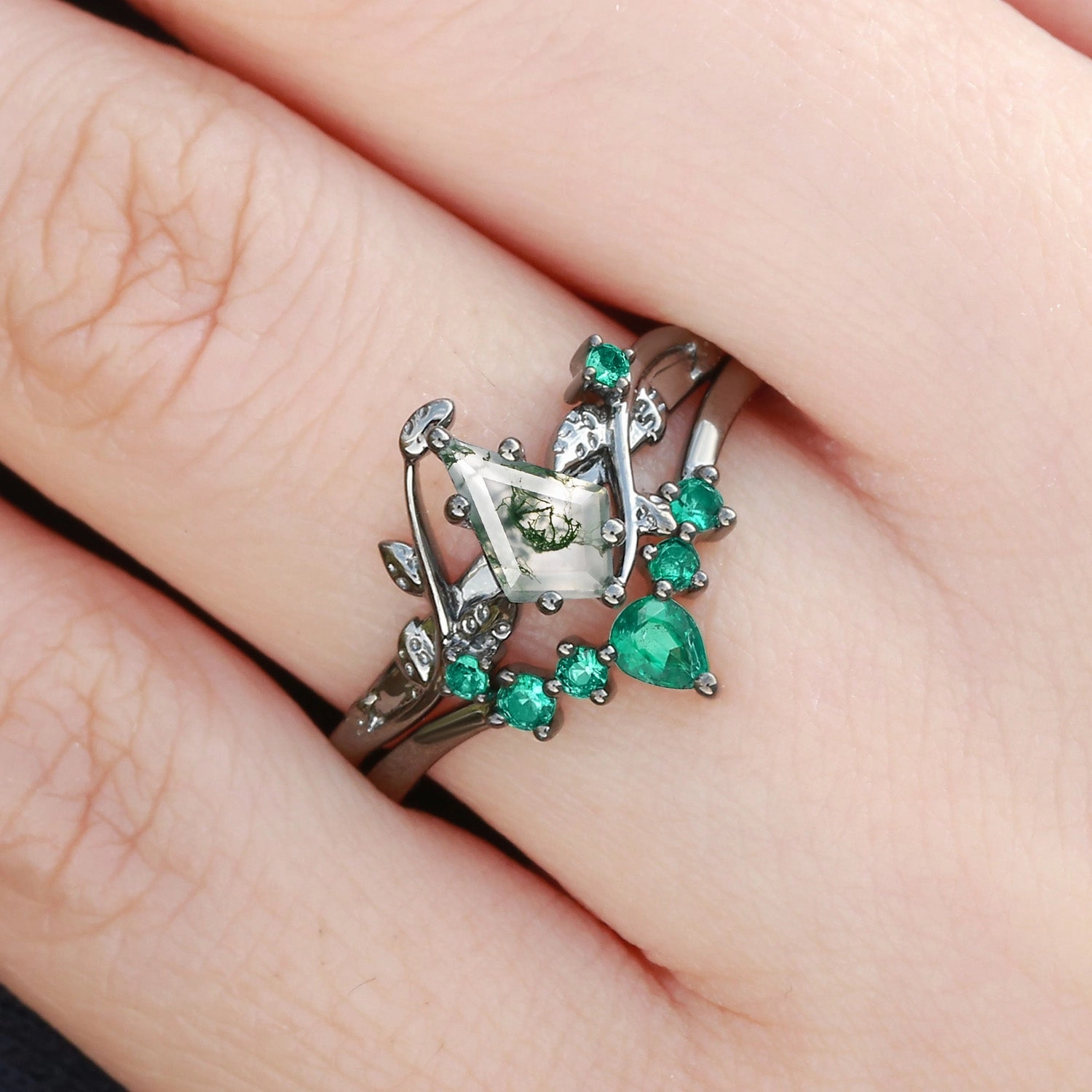 Work Ready Fashionable Piece Black Gold Kite Cut Moss Agate & Lab Emerald Leafy Bridal Ring Sets 2pcs - Willow