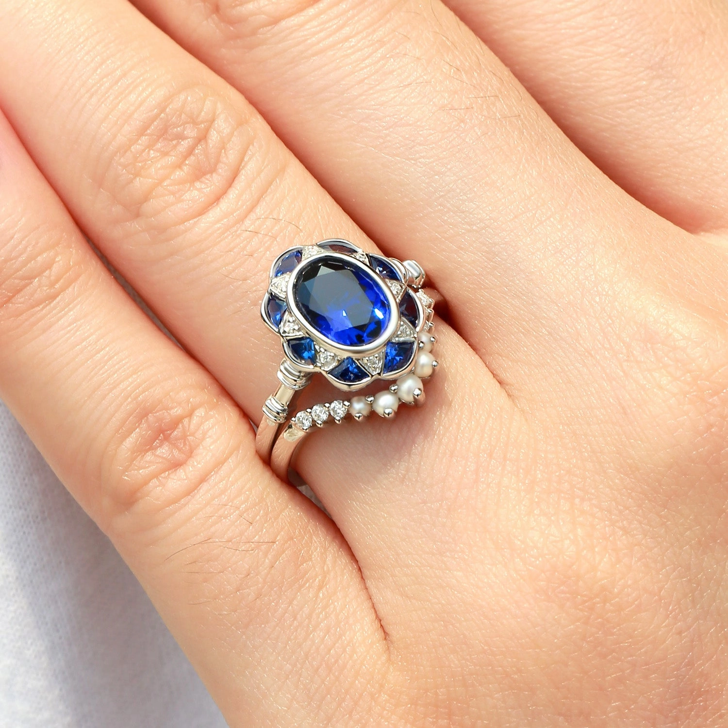 Effortless Look Vintage Lab Sapphire Oval Cut White Gold Ring Sets 2PCS