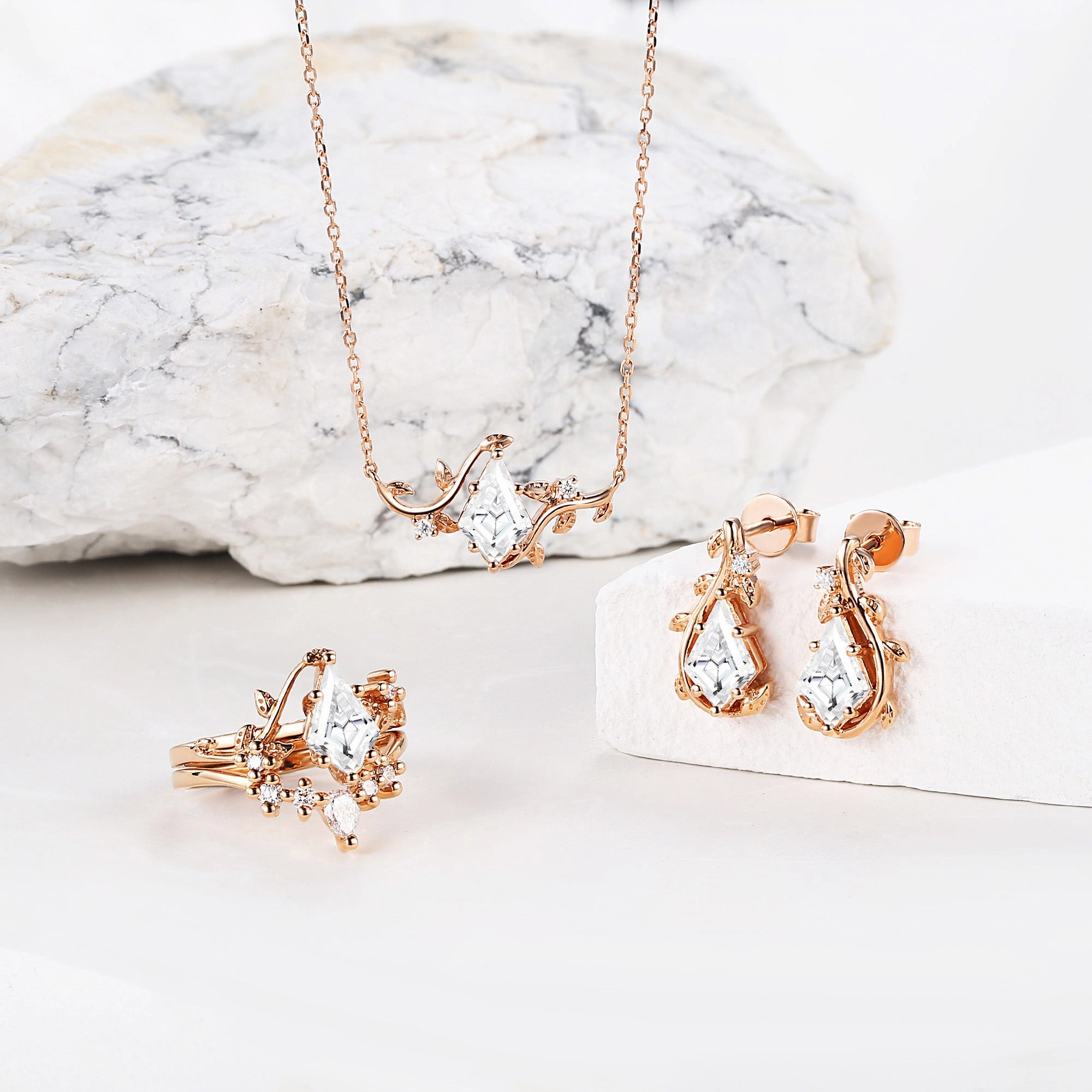 Nature Inspired - Unique Kite Cut Moss Agate Leafy Ring & Necklace & Earrings Sets 5PCS - Willow Jewelry Sets High-End Article