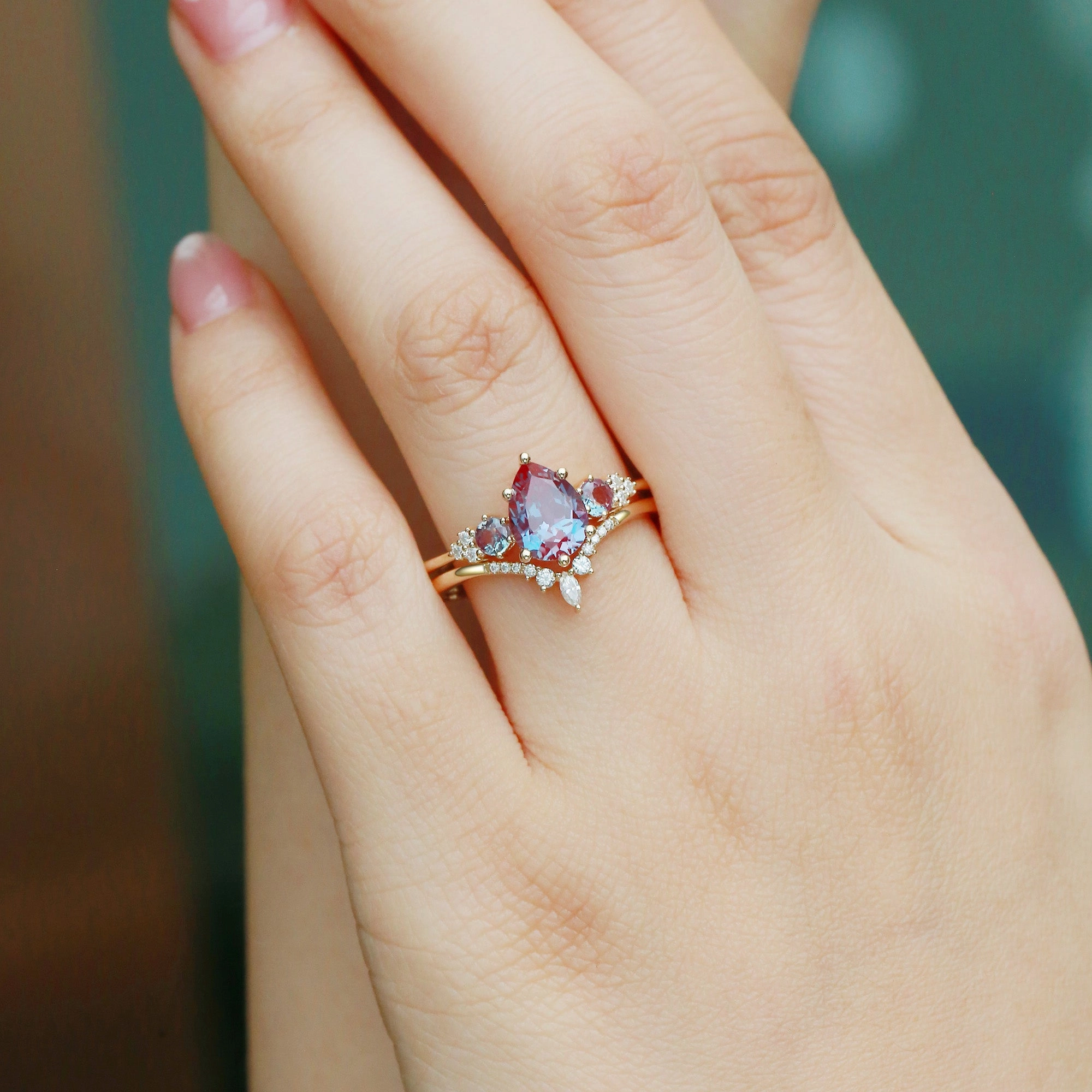 Durable product Contemporary Symbol Pear Shaped Alexandrite Cluster Ring Set 2pcs - Fern