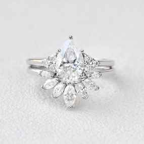 Pear Shaped Moissanite White Gold Cluster Ring Set 2pcs Dynamic Accent