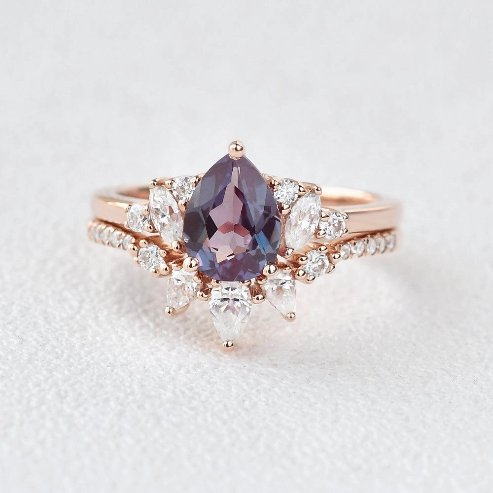 Quality Embellishment Pear Cut Lab Alexandrite & Moissanite Ring Set 2pcs - Elara