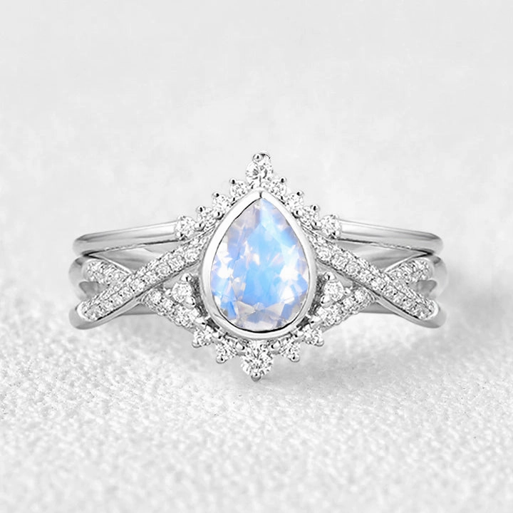 Groundbreaking Design Gift Choice Pear Cut Moonstone Bezel Infinity Engagement Ring Set 2pcs