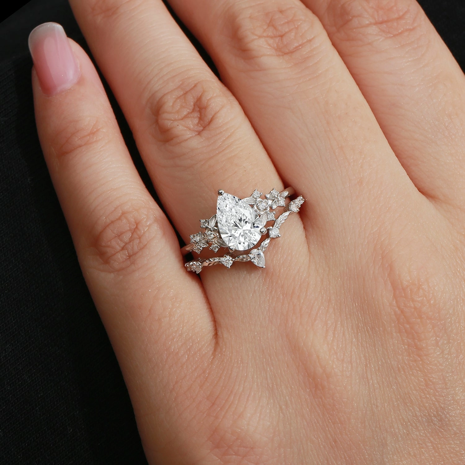 Affordable Emblem Pear Shaped Lab Grown Diamond Flower Bridal Ring Set 2pcs