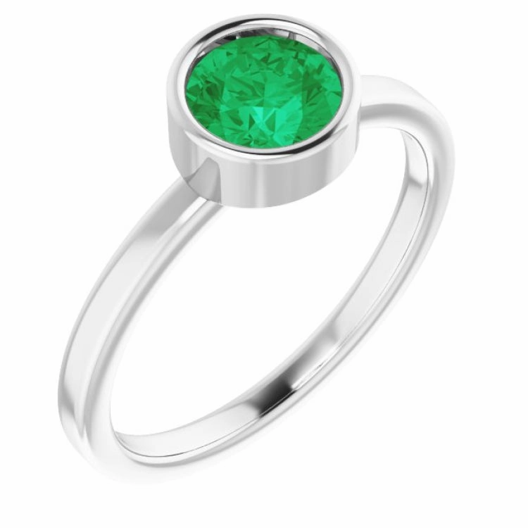 Platinum 6 mm Lab-Grown Emerald Ring Romantic Article