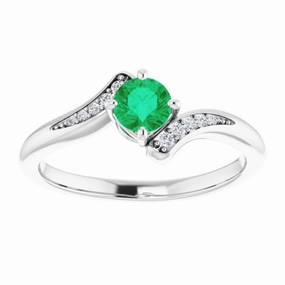 Platinum Natural Emerald & .04 CTW Natural Diamond Ring Artistic Style Shiny Detail