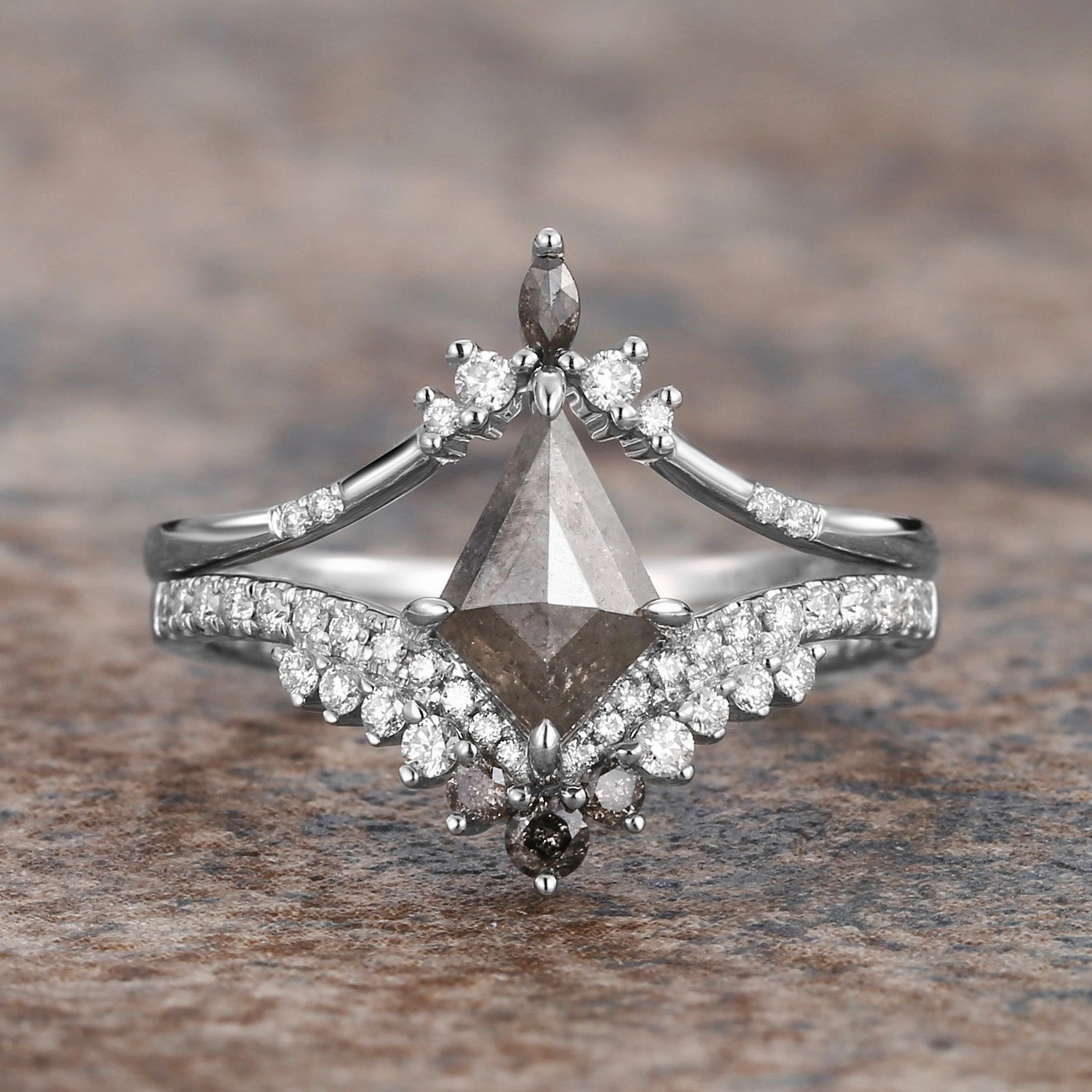Chic Flash Kite Salt & Pepper Diamonds Engagement Ring Set 2pcs
