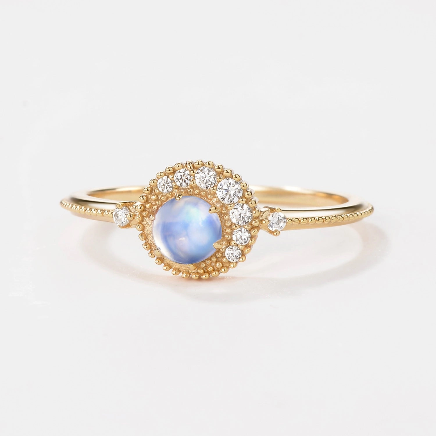 Vintage Moonstone Round Cut Half Moon Six-prong Ring Fashionable Product Romantic Look