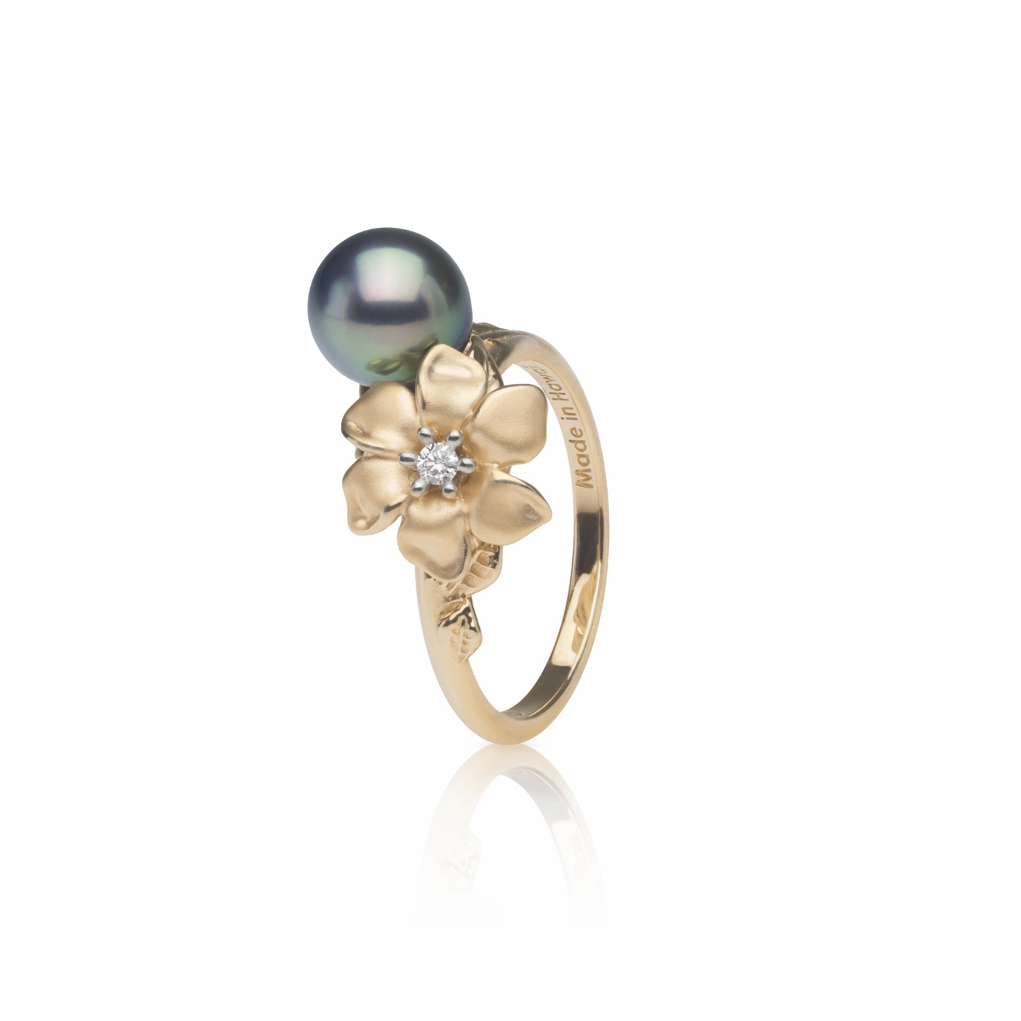 Stylish Moment Silky Finish N????? Tahitian Black Pearl Ring in Gold with Diamond - 7-8mm