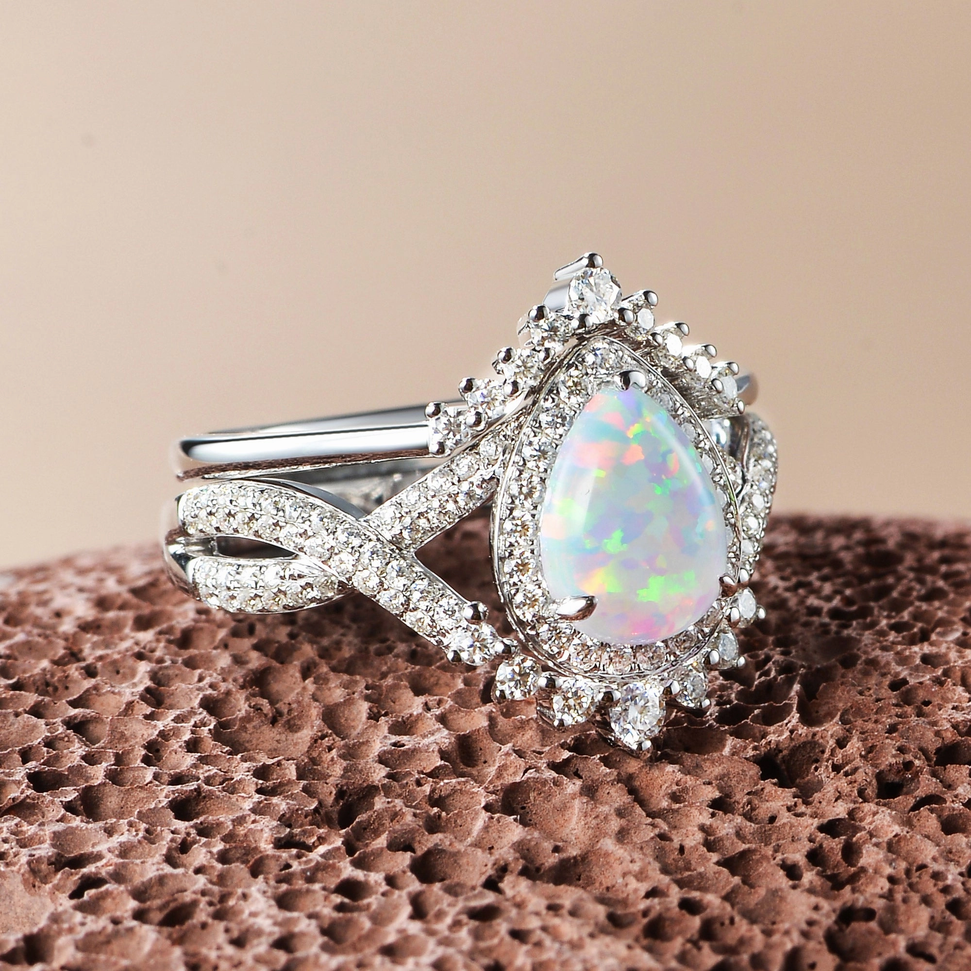 Radiant Touch Sophisticated Glow Pear Moss Agate Halo Infinity Ring Set 2pcs - Valentina