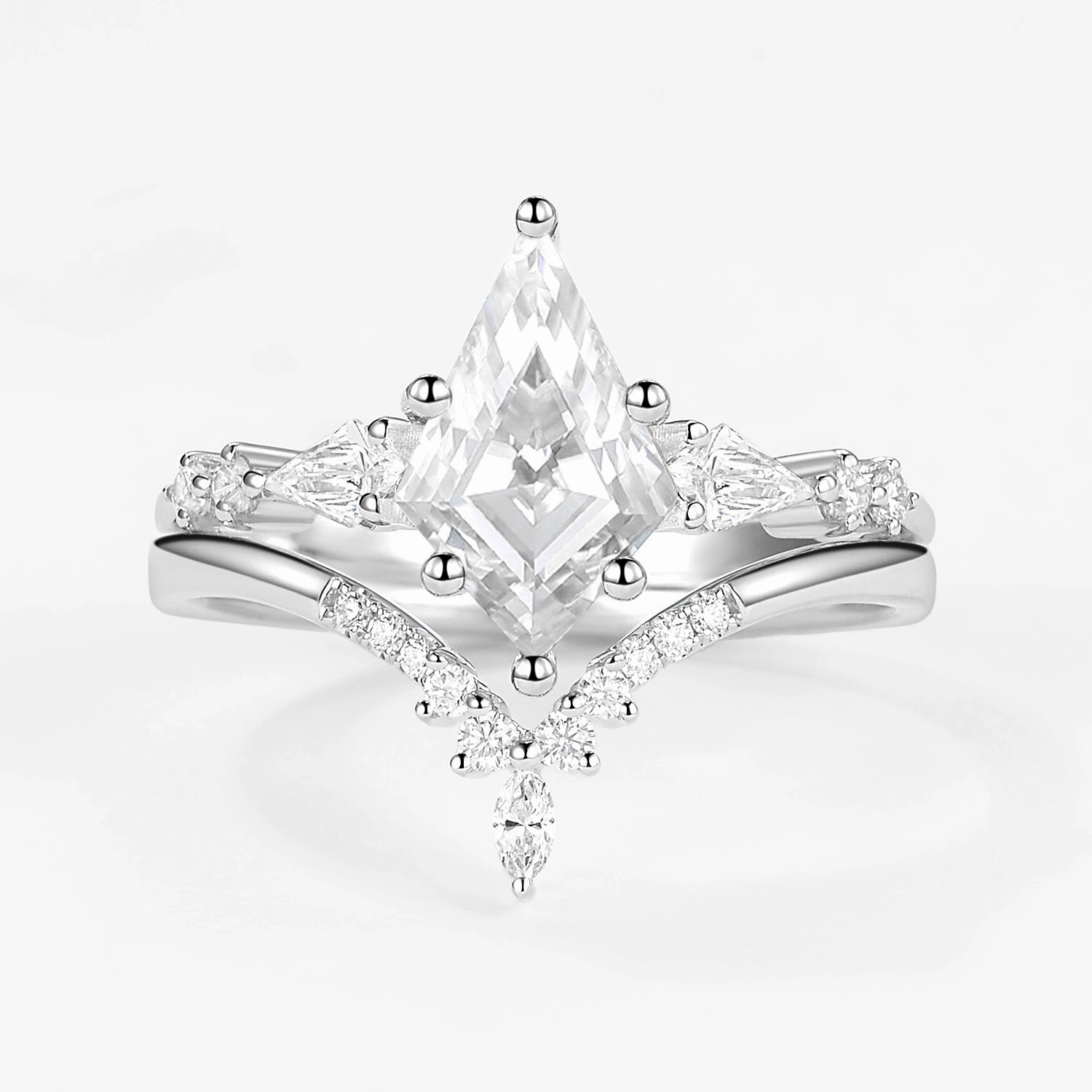 Moissanite Three Kite Stone Engagement Ring Sets 2pcs Glamorous Glow