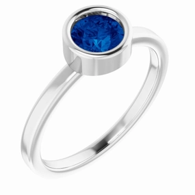 Glamorous Statement Rhodium-Plated Sterling Silver 5.5 mm Natural Blue Sapphire Ring