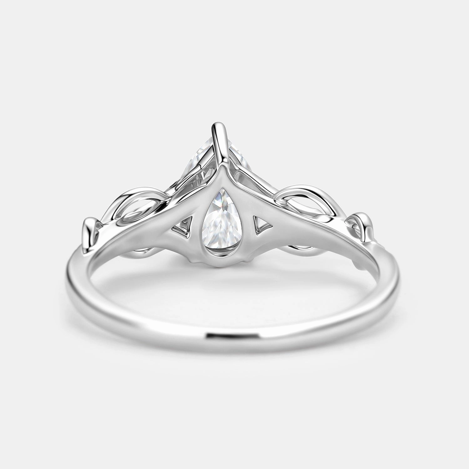 1.5ct Pear Cut Colorless Moissanite Antique Engagement Ring Hypoallergenic Gift