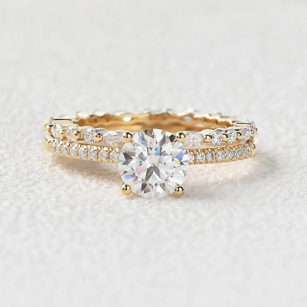 Round Cut 4 Prongs Moissanite Engagement Ring Set 2pcs Minimal Mood Soft Lighting