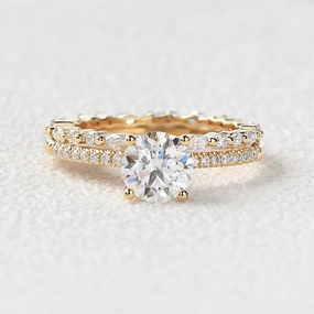 Round Cut 4 Prongs Moissanite Engagement Ring Set 2pcs Dazzling Highlight