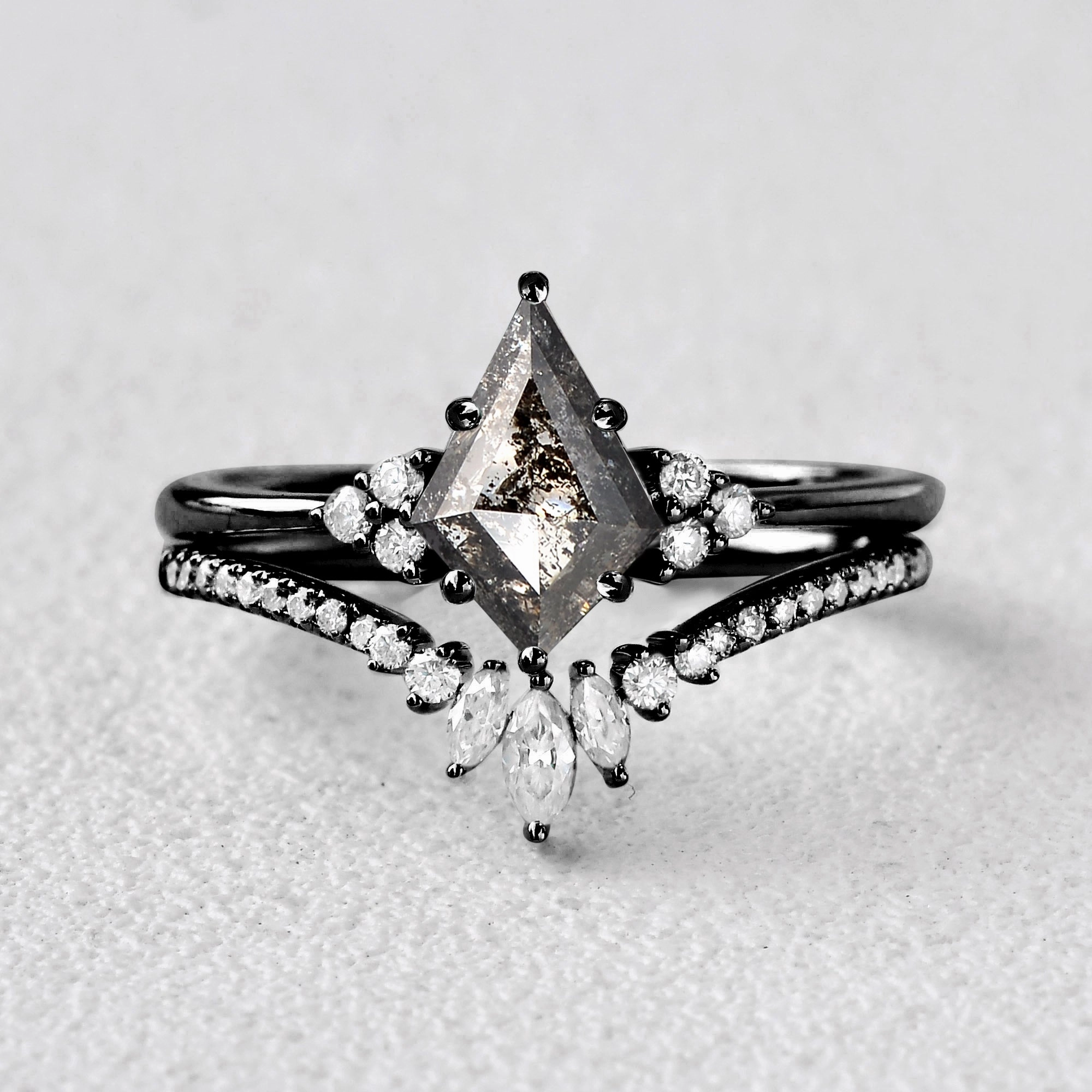 Black Gold Salt and Pepper Diamond Ring Sets 2pcs - Lydia Event Favorite