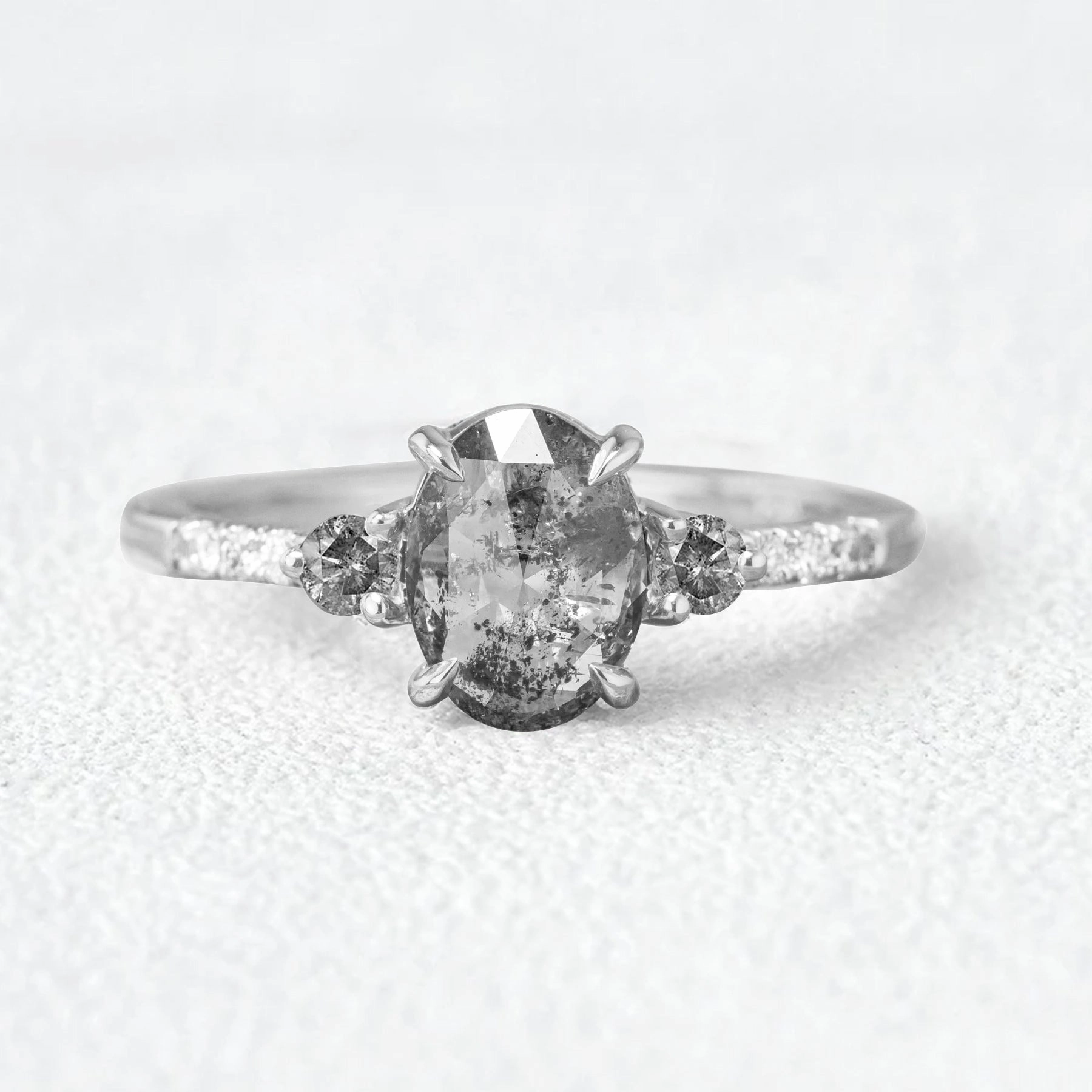 HighEnd Style Luxury Geometry Oval Cut Salt and Pepper Diamonds Gold Engagement Ring