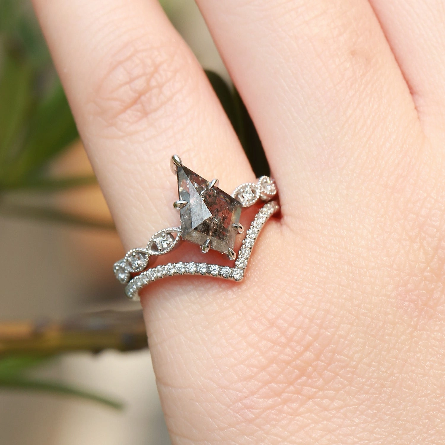 Salt and Pepper Diamonds Minimalistic Engagement Ring Set 2pcs Exclusive Shine