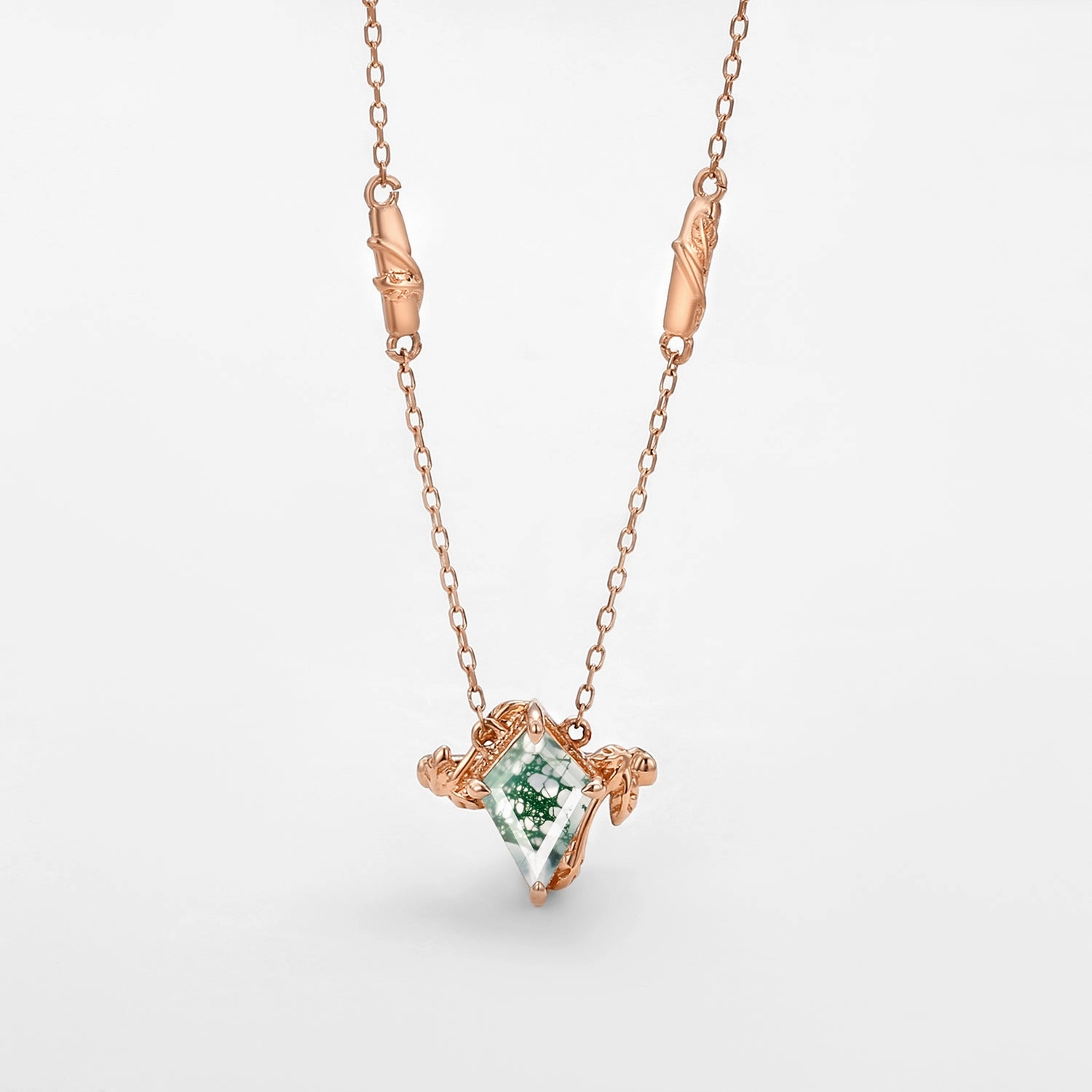 Elegant Event Exclusive Appeal Natural Inspired Moss Agate Kite Leafy Necklace - Lark