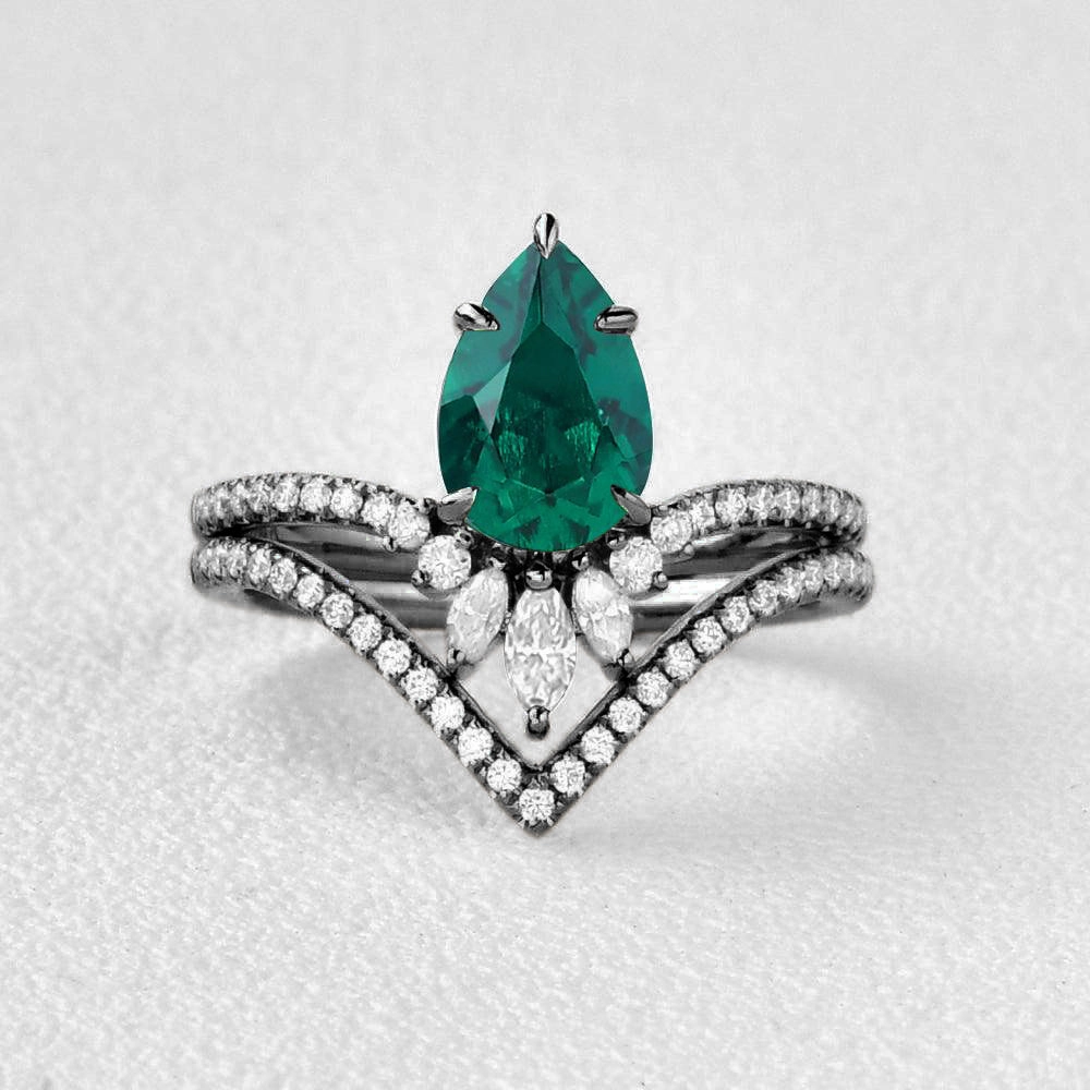 Black Gold Pear Emerald Classic Vintage Ring Set 2pcs - Mila Mountain Ready