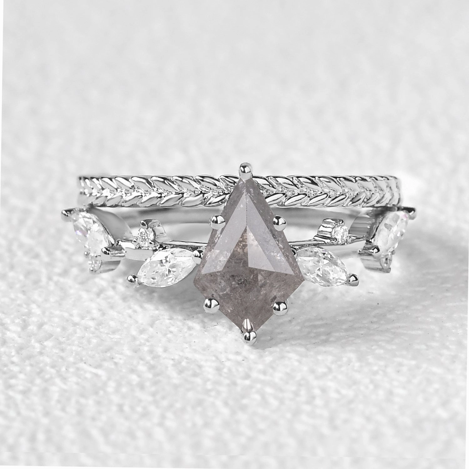 Best Seller Kite Cut Salt and Pepper Diamonds Leaf Engagement Ring Set 2pcs
