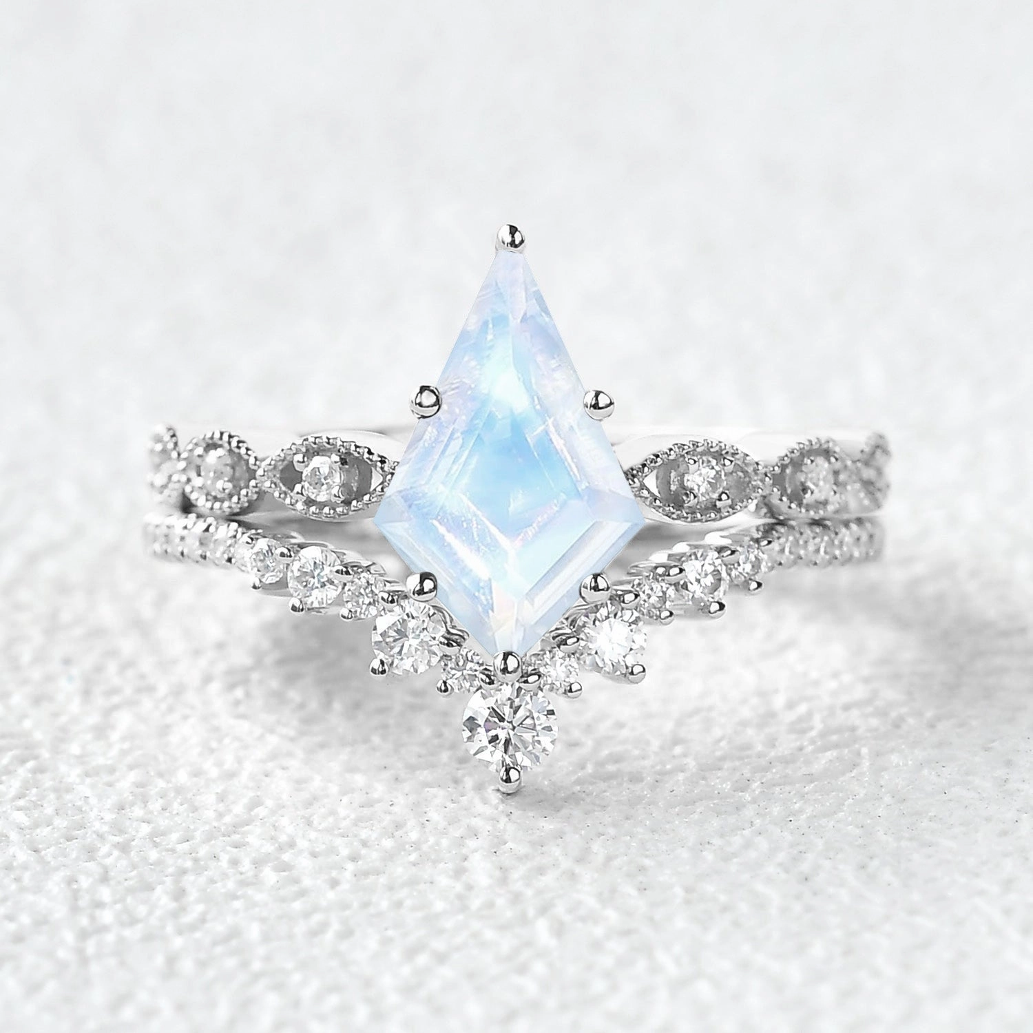 Joyful Gift Signature Vintage - Vintage Kite Cut Moonstone Engagement Ring Set 2pcs - Winona
