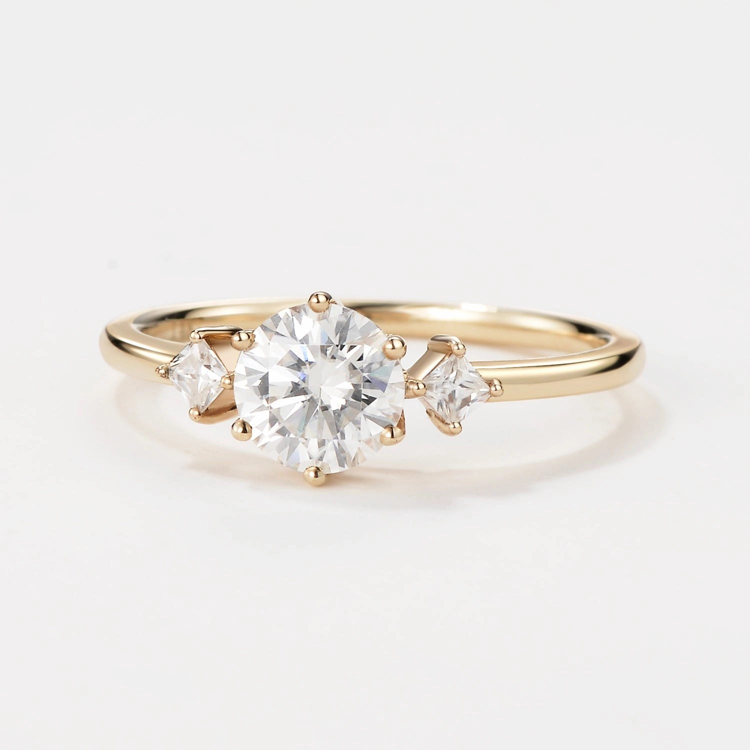 Refined Gifts Round Cut Moissanite Classic Three-stone Engagement Ring