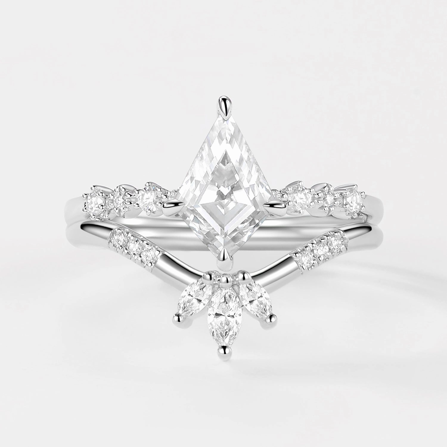 Kite Cut Moissanite Stacking Engagement Ring Sets 2pcs Fantastic Work