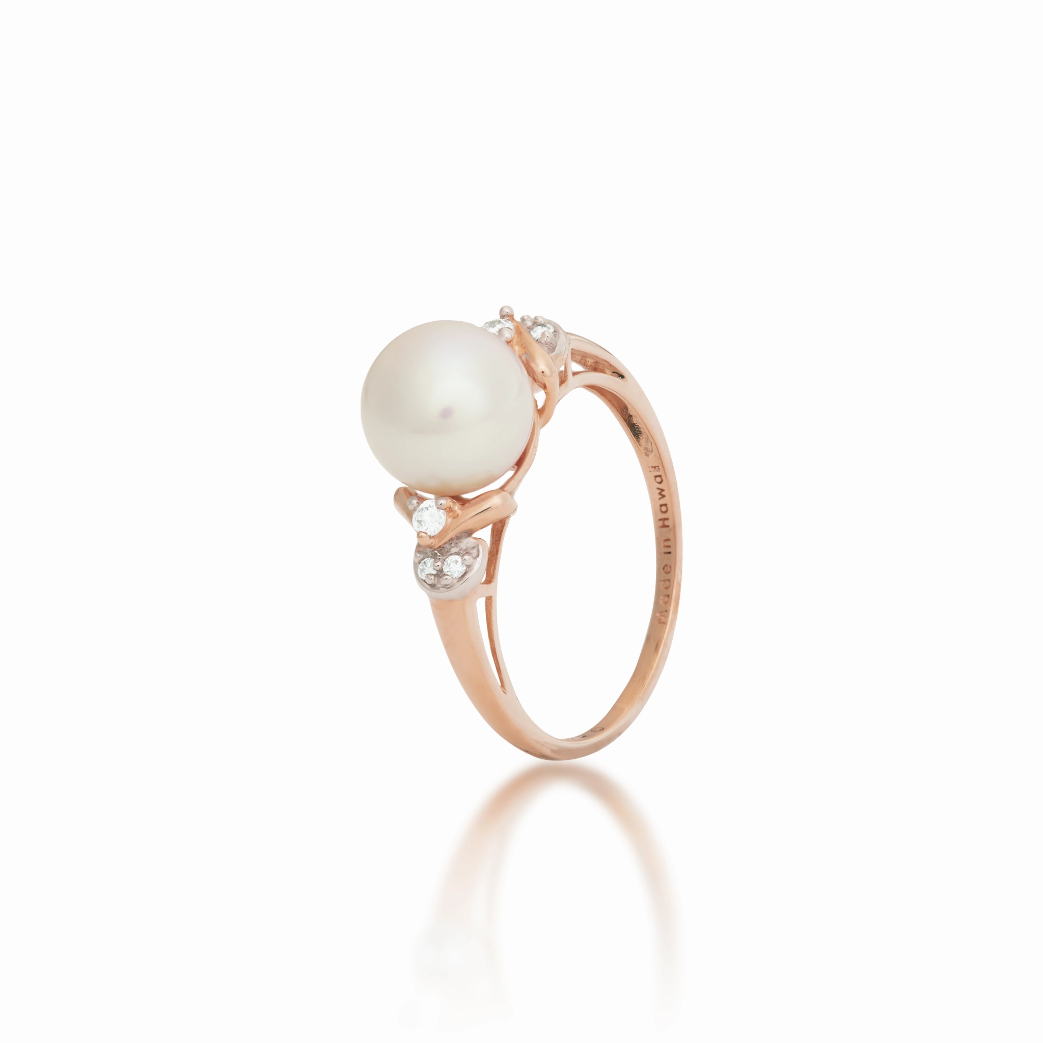 Freshwater White Pearl Ring in Rose Gold with Diamonds - 8-9mm Vibrant Form Luxurious Detail