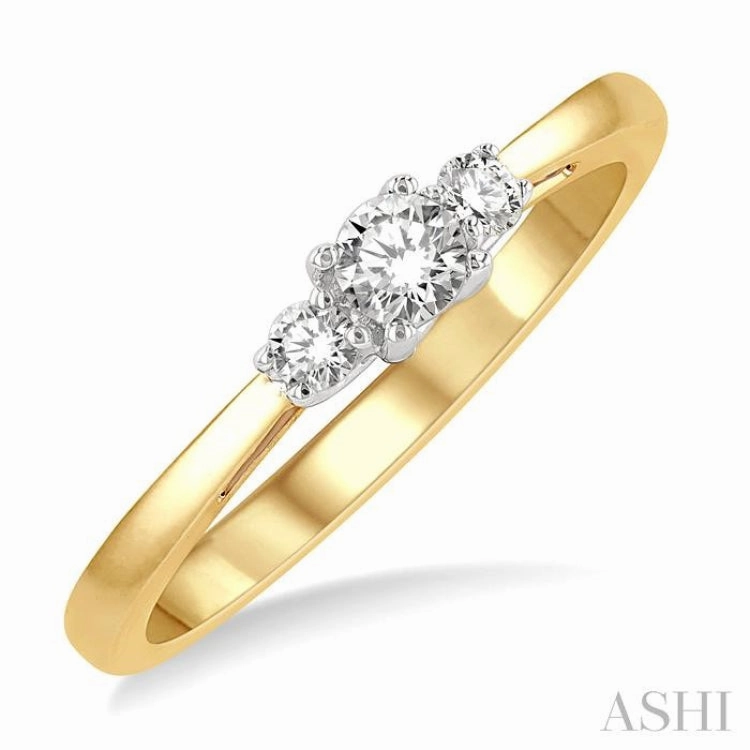 1/4 ctw Round Cut Diamond Three-Stone Ring in 14K Yellow and White Gold Seasonal Look Excellent Piece