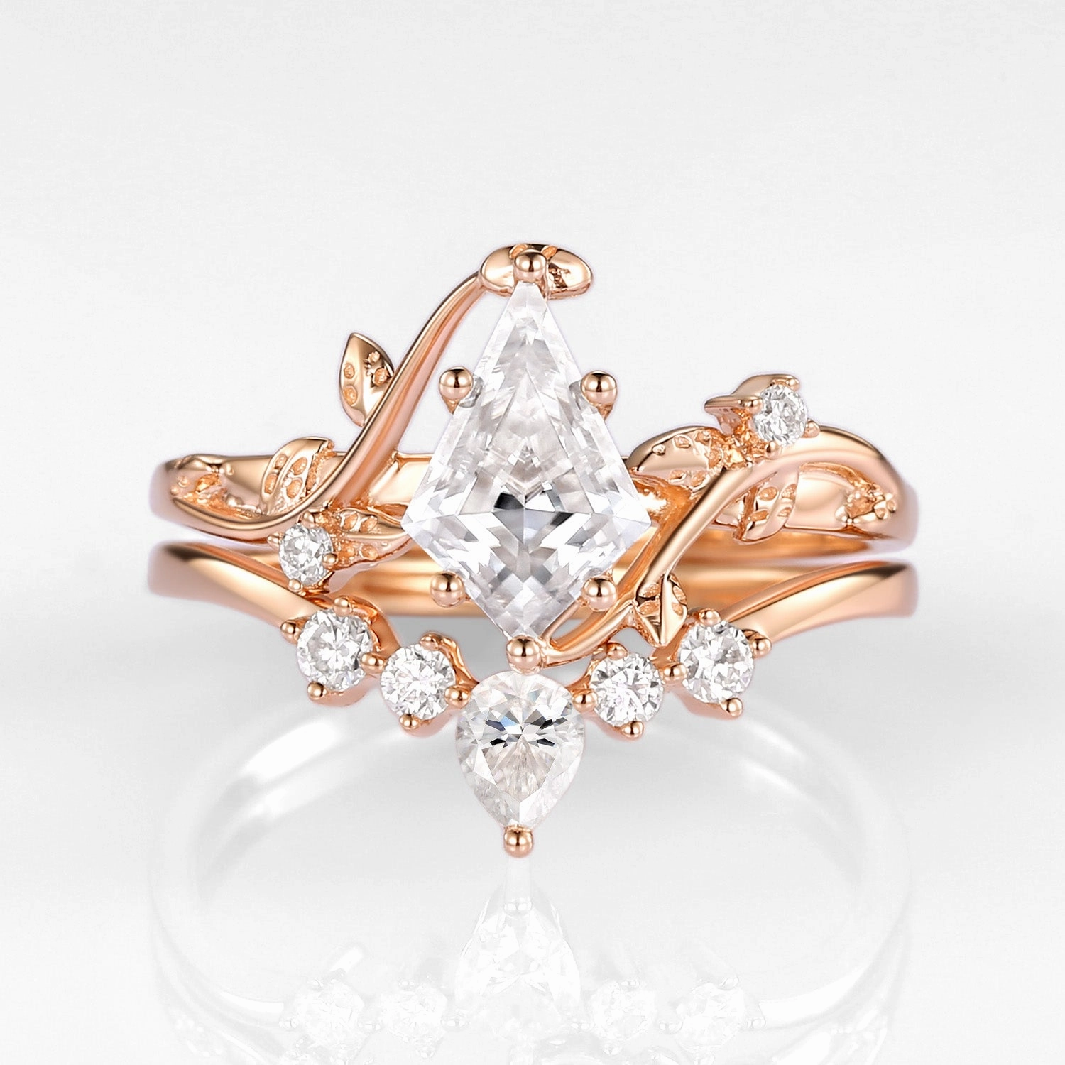 Modern Expression Timeless Ornament Kite Cut Moissanite Vine Engagement Ring Set 2pcs - Willow