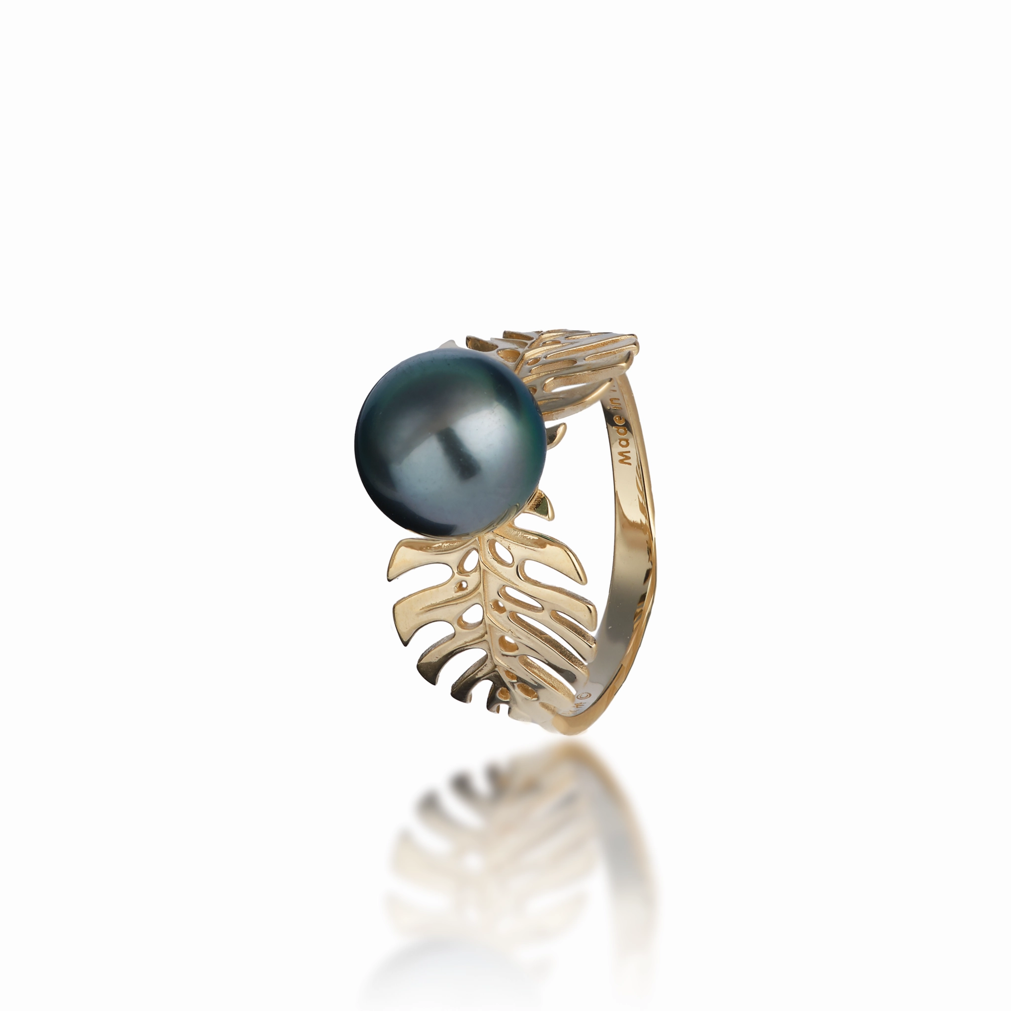 Monstera Tahitian Black Pearl Ring in Gold - 8-9mm Gift Option