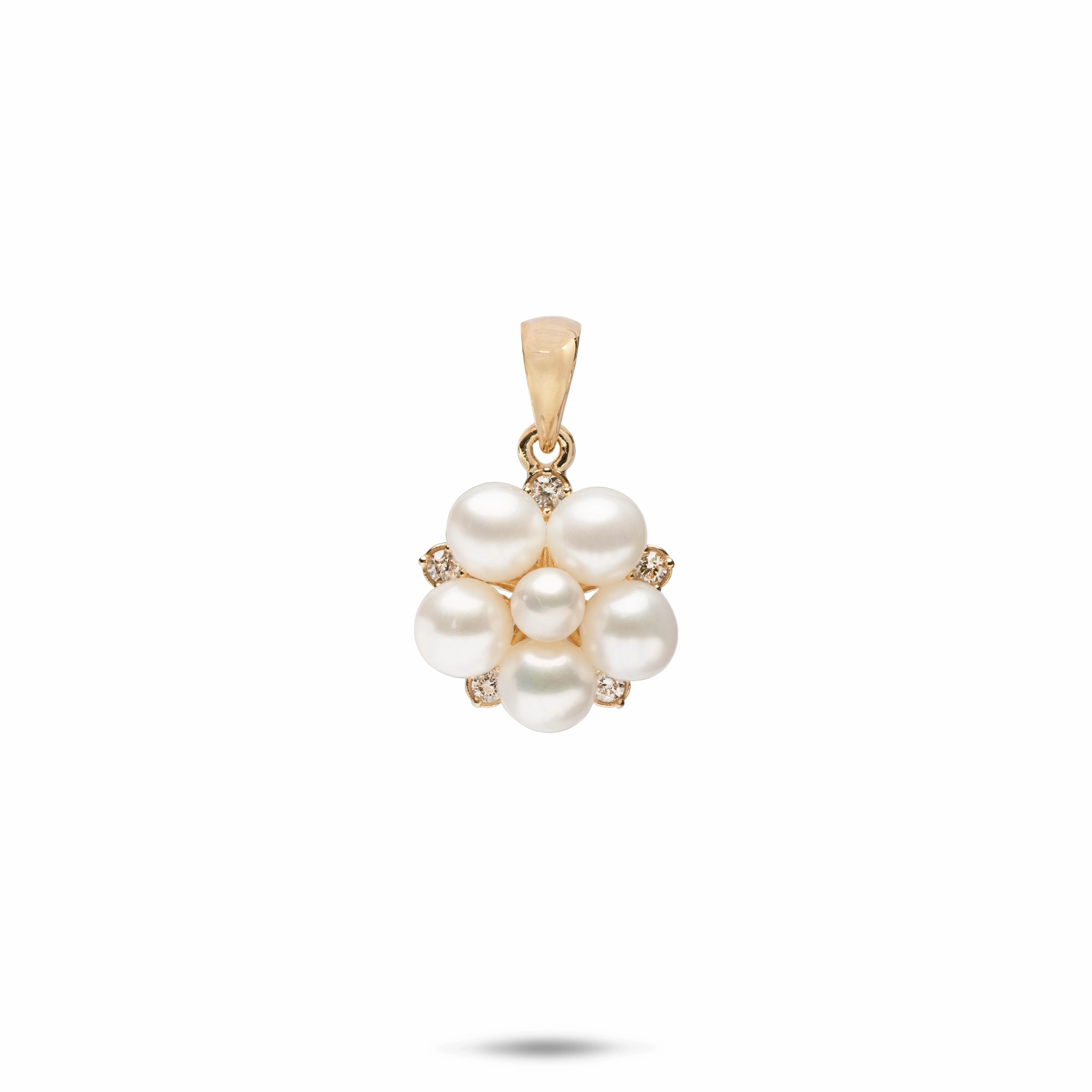 Iconic Appeal Tiny Bubbles Freshwater White Pearl Pendant in Gold with Diamonds