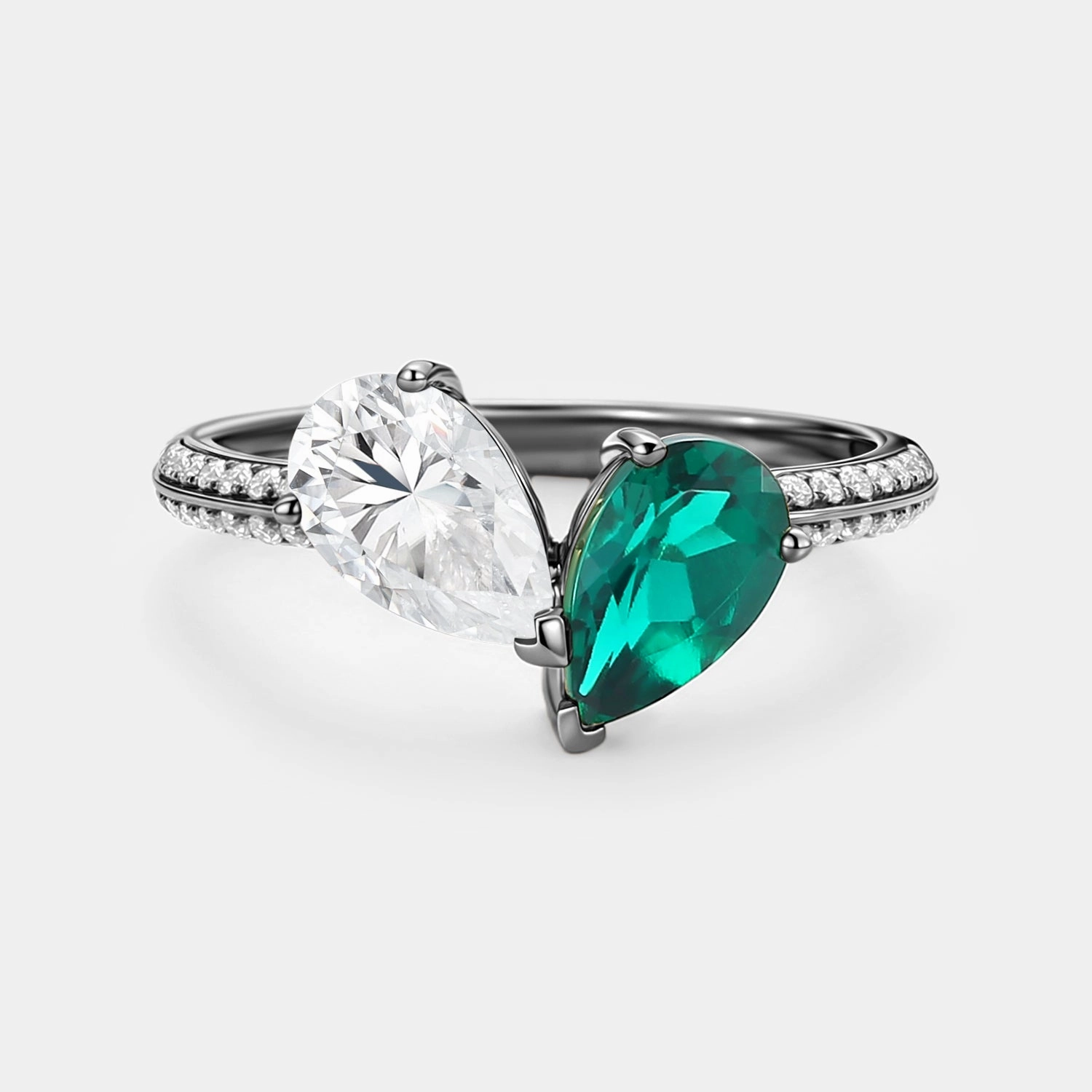 Toi Et Moi Lab Emerald & Moissanite Engagement Ring Timeless Features