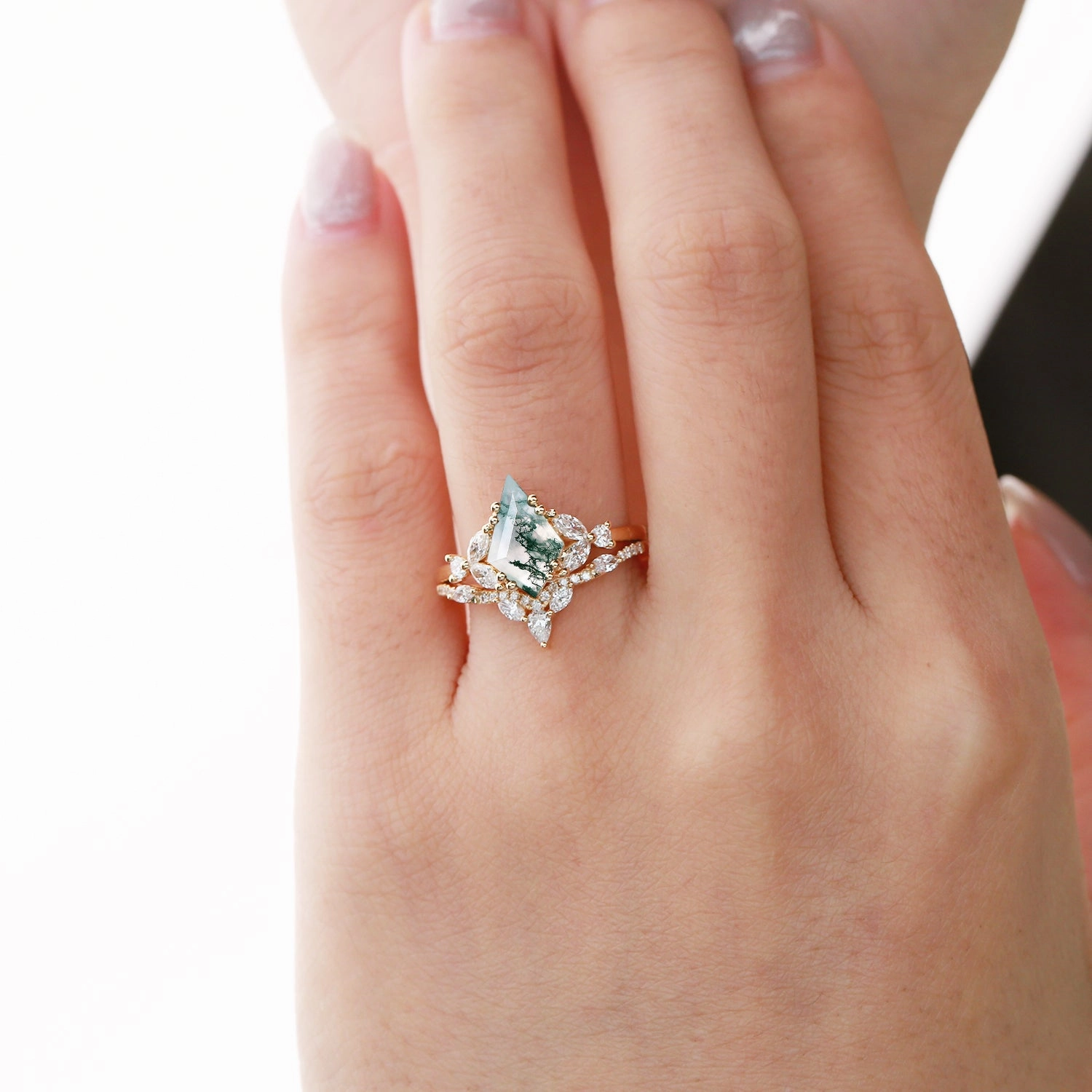 Hypoallergenic Article Black Gold Moss Agate Cluster Engagement Ring Set 2pcs