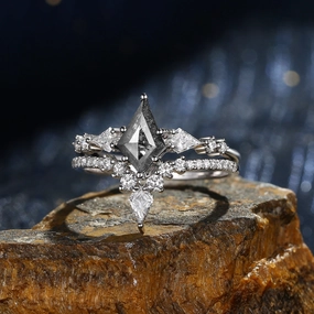 Twin Flames - Kite Salt and Pepper Diamonds Engagement Ring Set 2pcs - Zendaya Unique Accessories