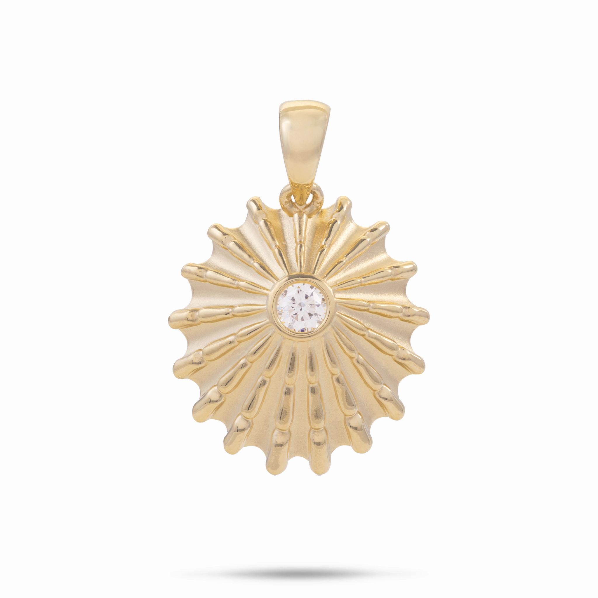 Impeccable Cut ?Opihi Pendant in Gold with Lab Grown Diamond - 25mm