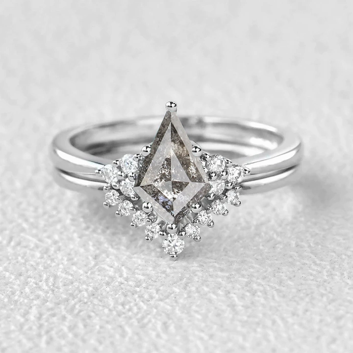 Unique Kite Salt & Pepper Diamonds Engagement Ring 2pcs Fantastic Embellishment