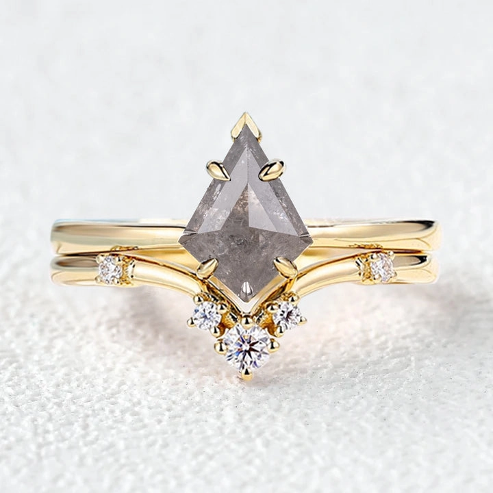 Unique Kite Salt and Pepper Diamonds Ring Set 2pcs Rainbow Hue Modern Craft