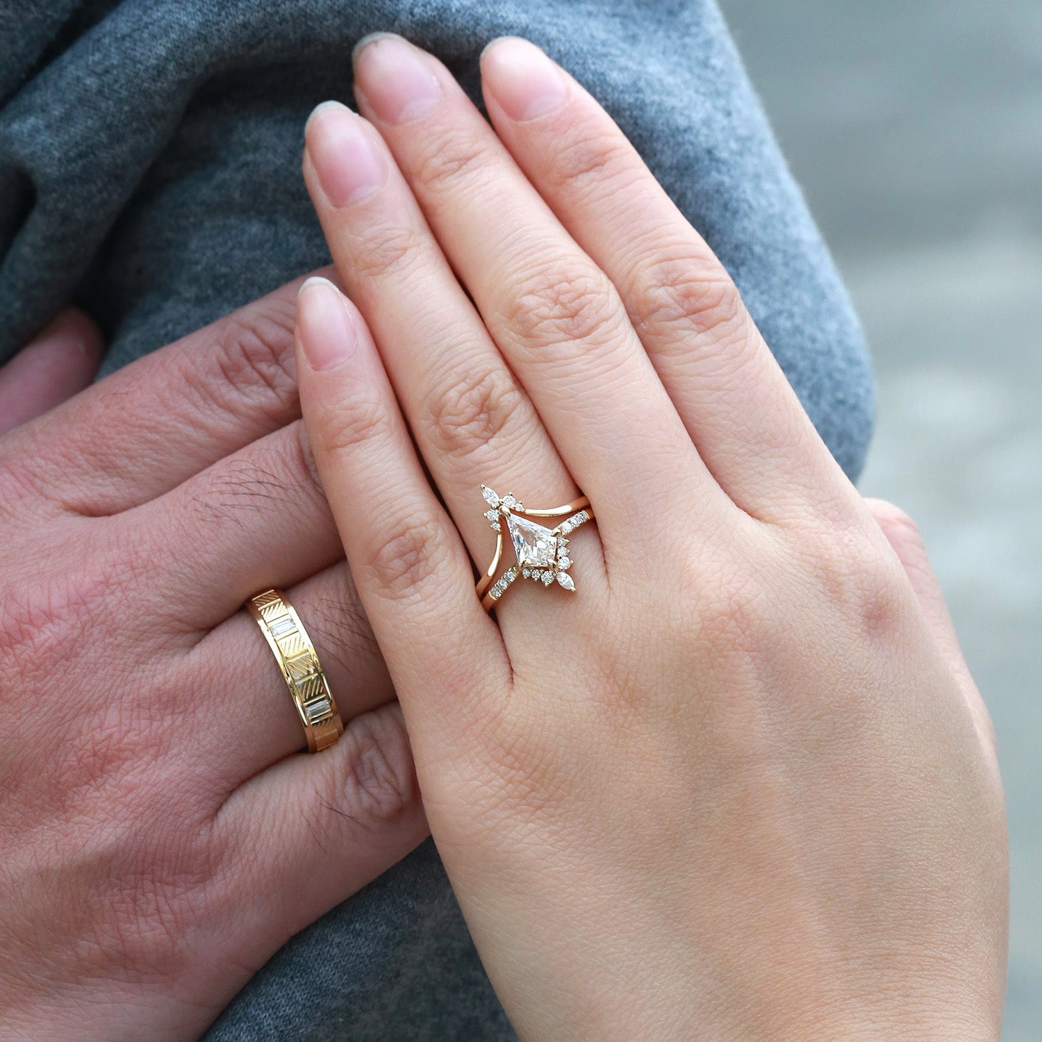 Uniqueness Moissanite Curved Engagement Couple Ring Set 3pcs  - Starla Timeless Look Timeless Gifts