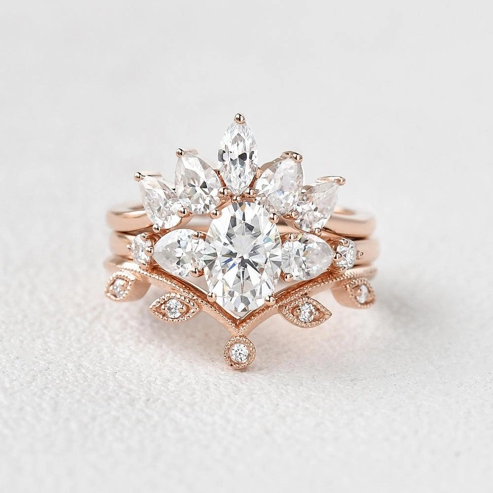 Elegant Line 1.0ct Oval Moissanite Three-stone Leafy Ring Set 3pcs